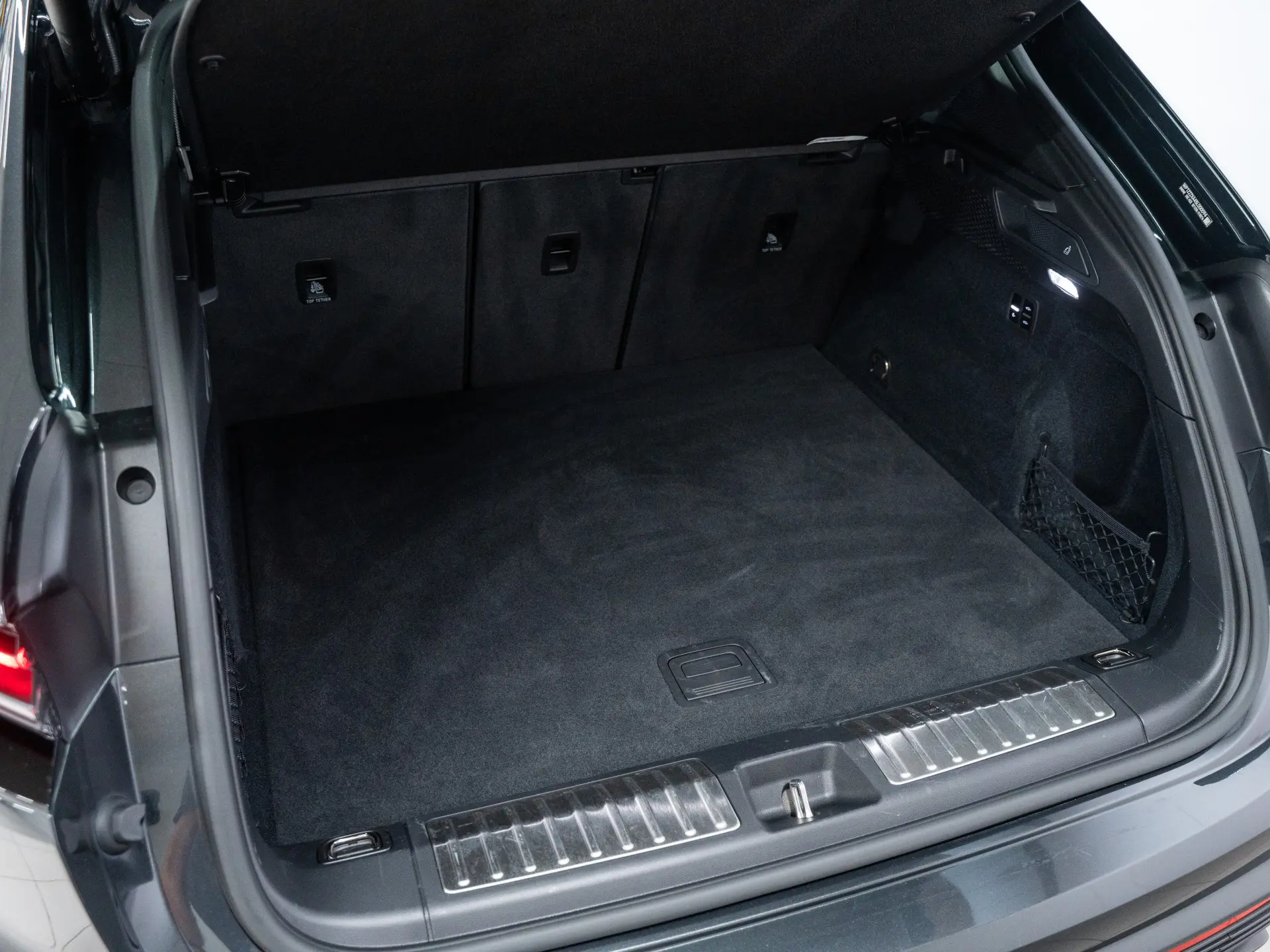 Macan 4