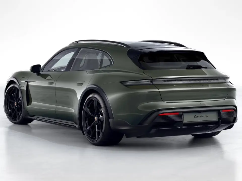 Taycan Turbo S Cross Turismo