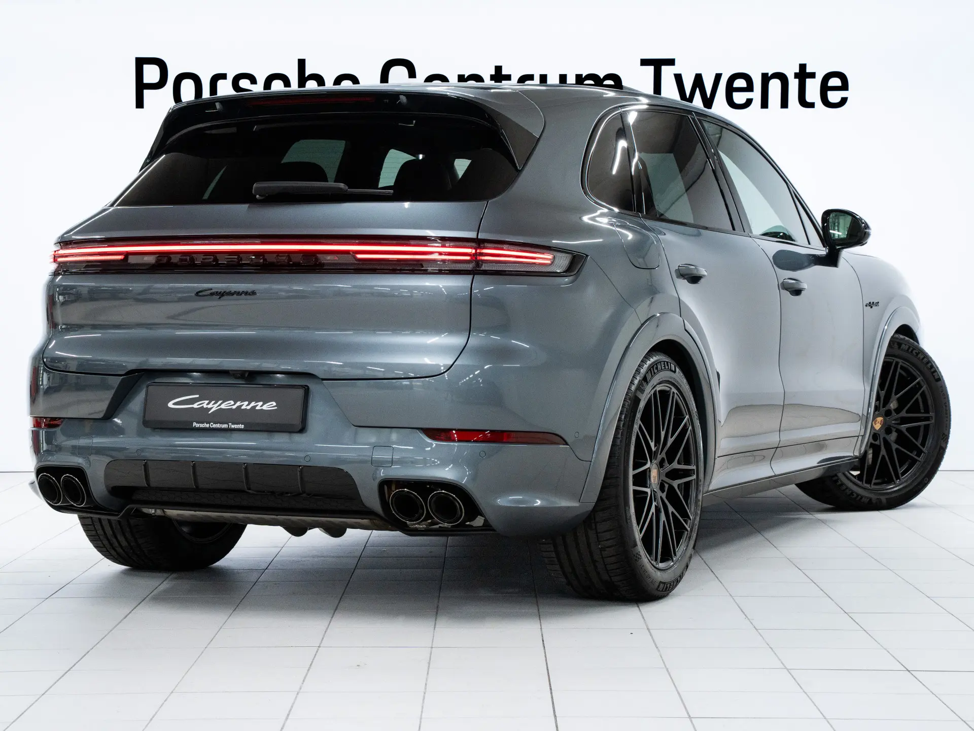 Cayenne E-Hybrid Black Edition