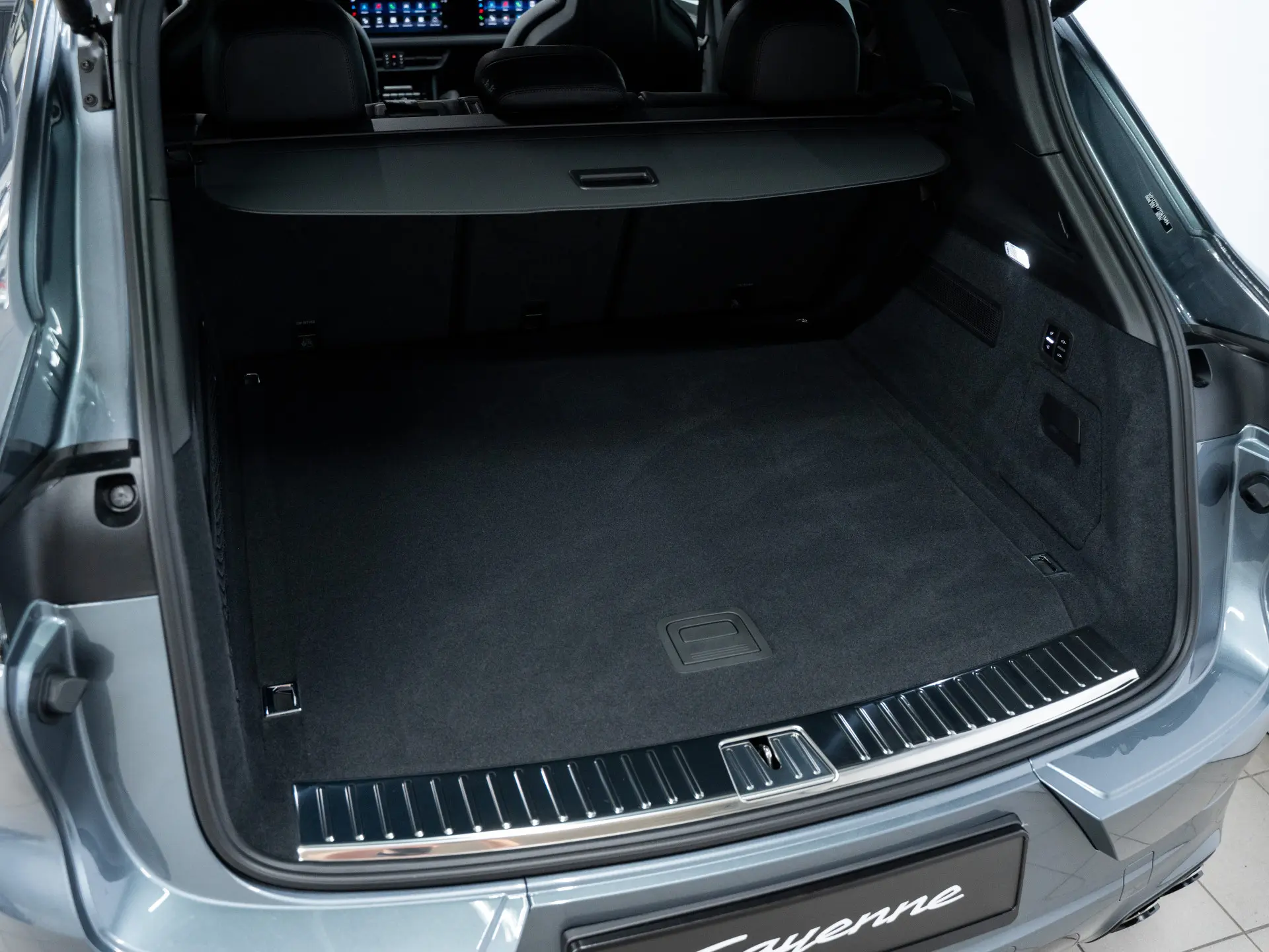 Cayenne E-Hybrid Black Edition