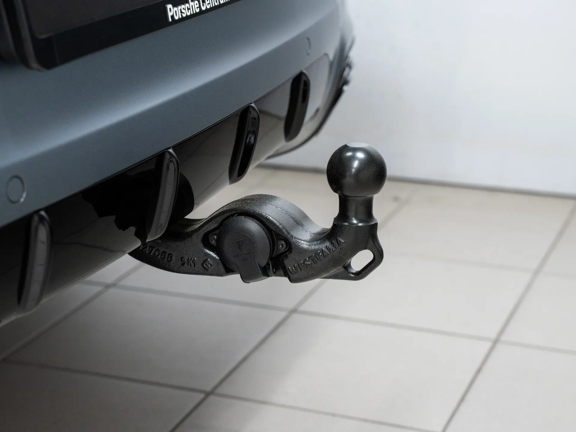 Cayenne E-Hybrid Black Edition