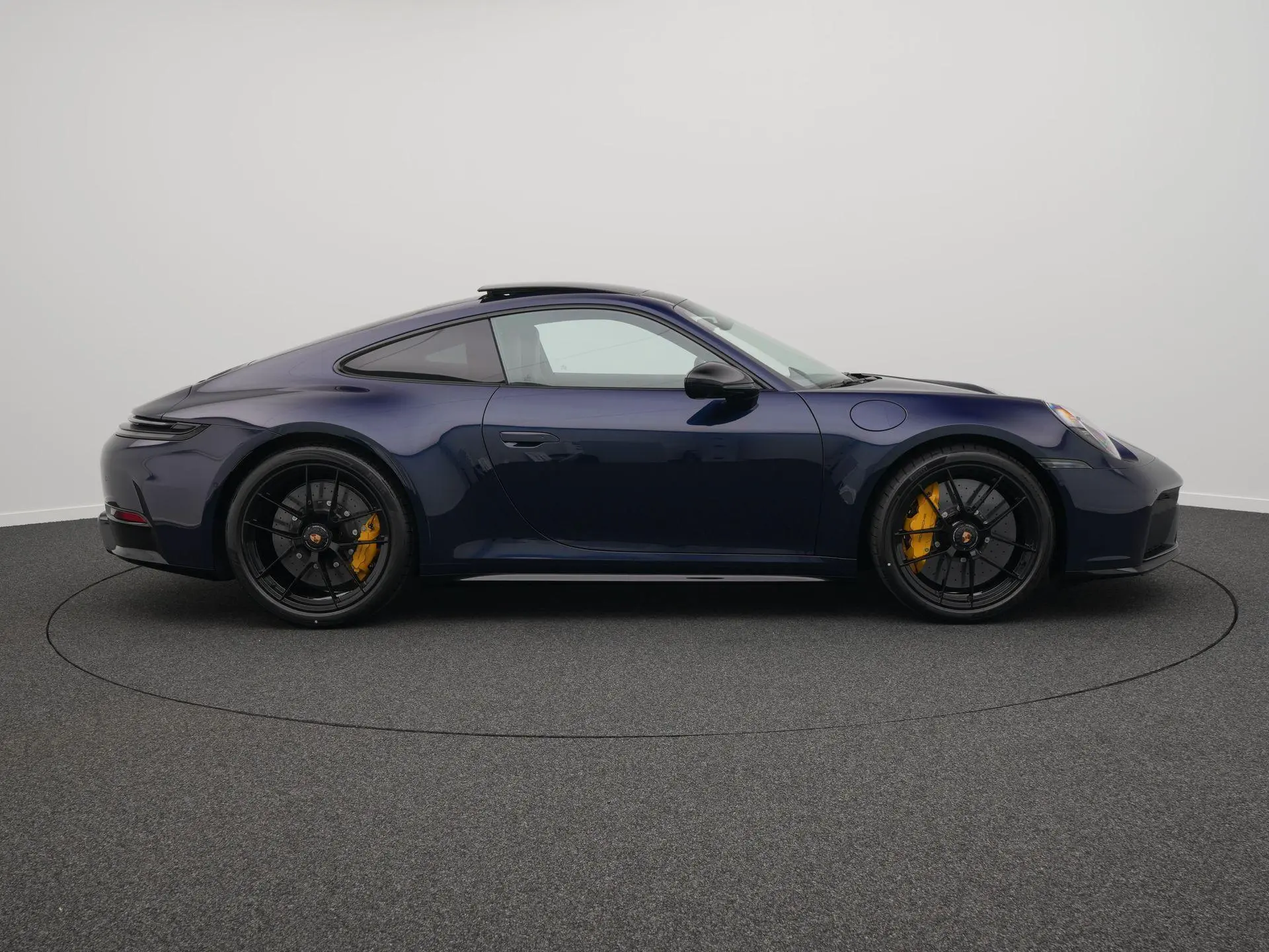 911 Carrera GTS - Paint to Sample
