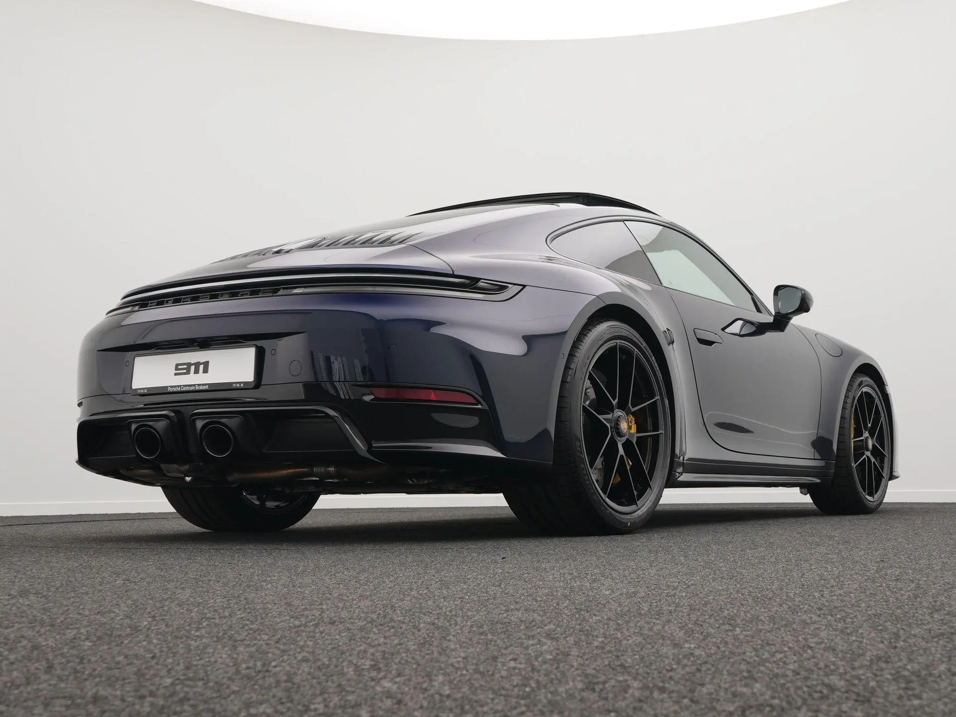 911 Carrera GTS - Paint to Sample