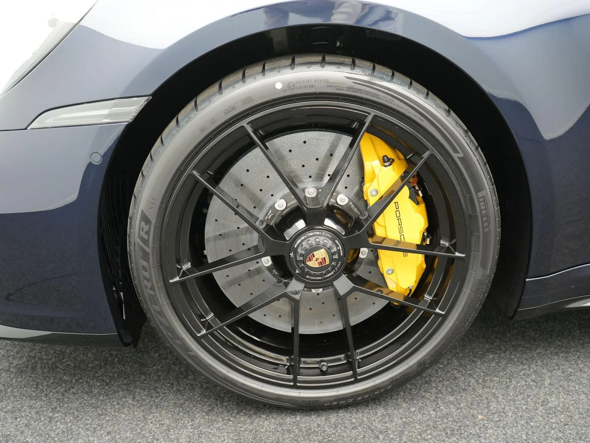 911 Carrera GTS - Paint to Sample