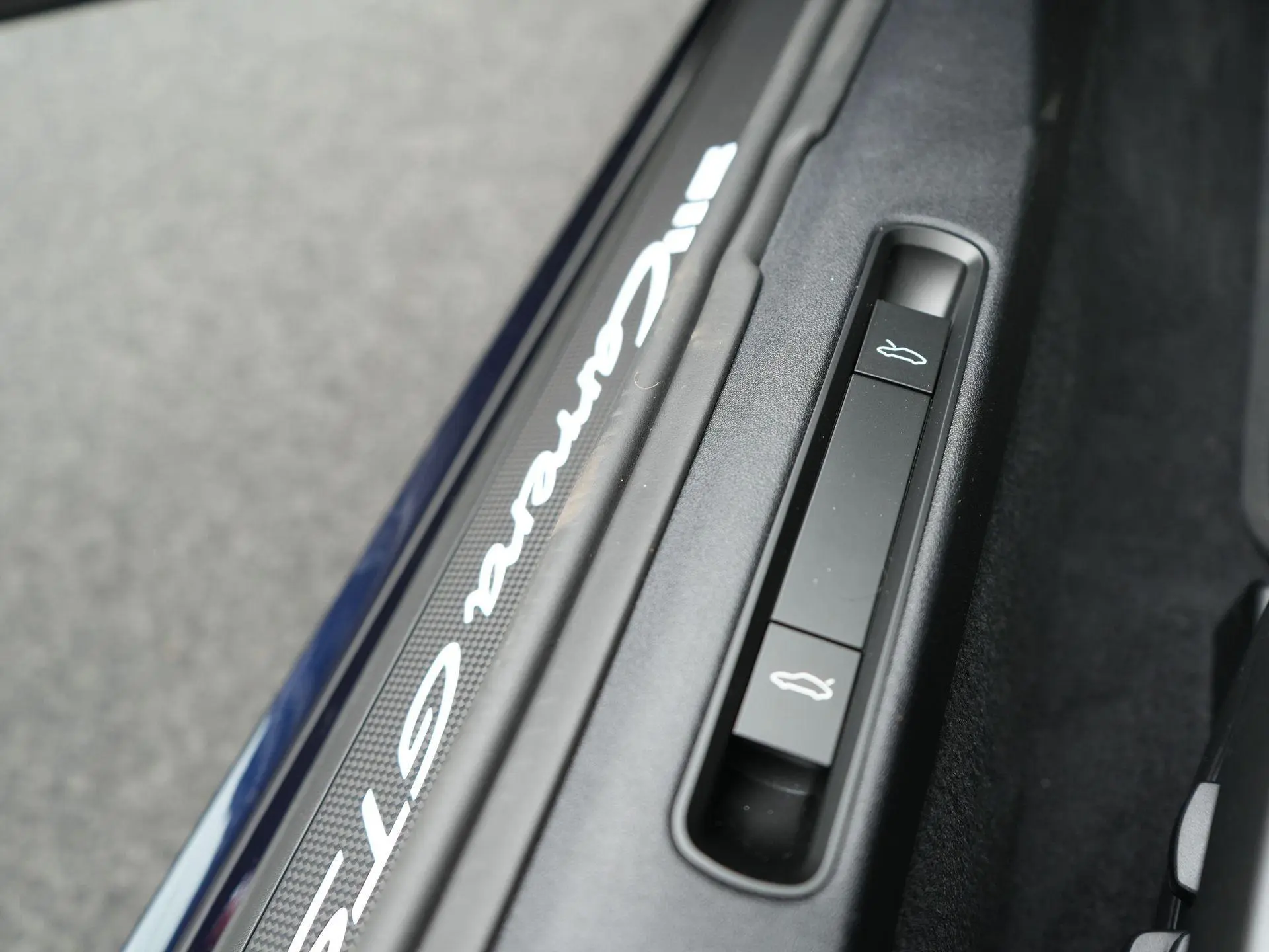 911 Carrera GTS - Paint to Sample