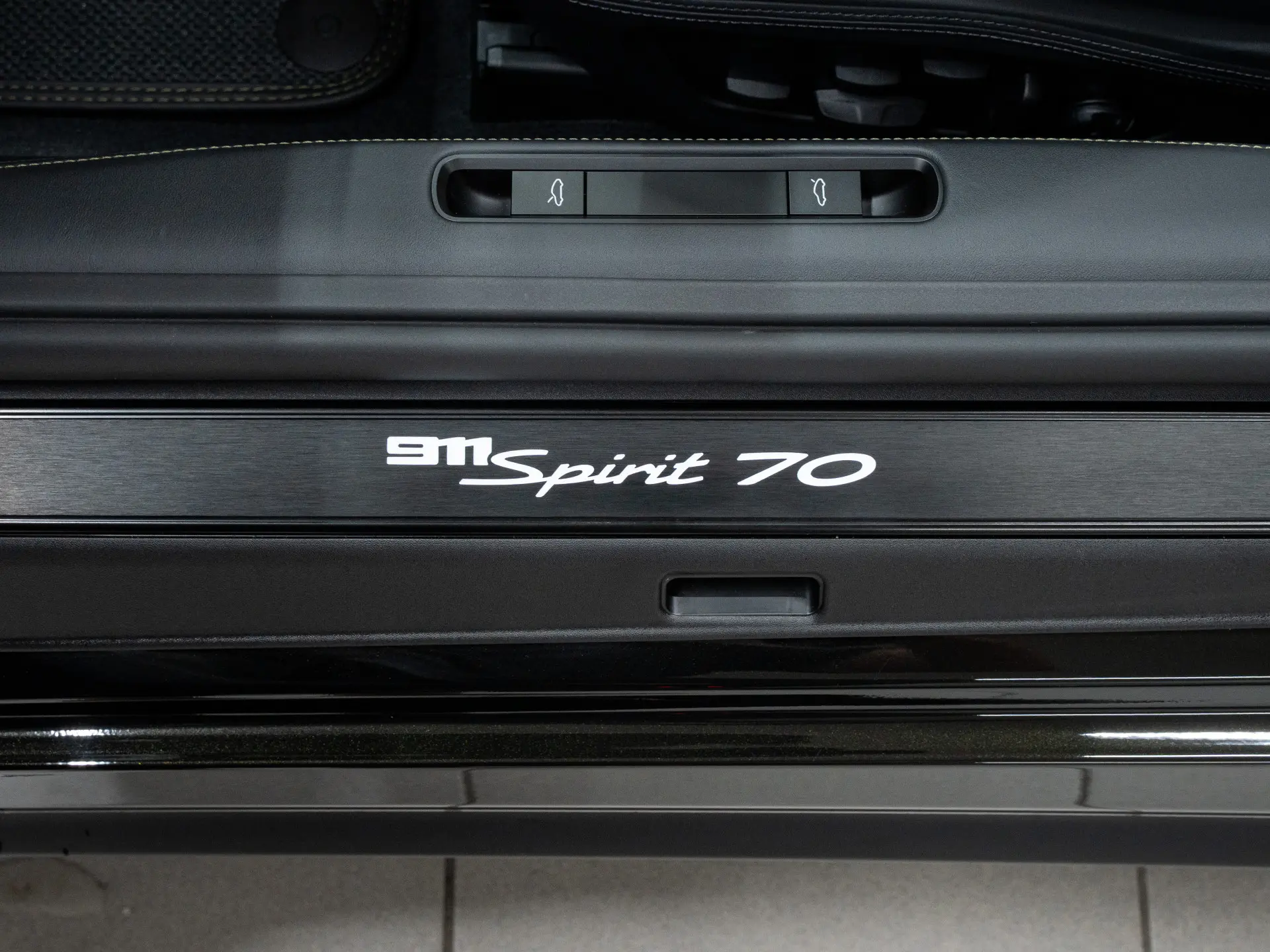 911 Spirit 70
