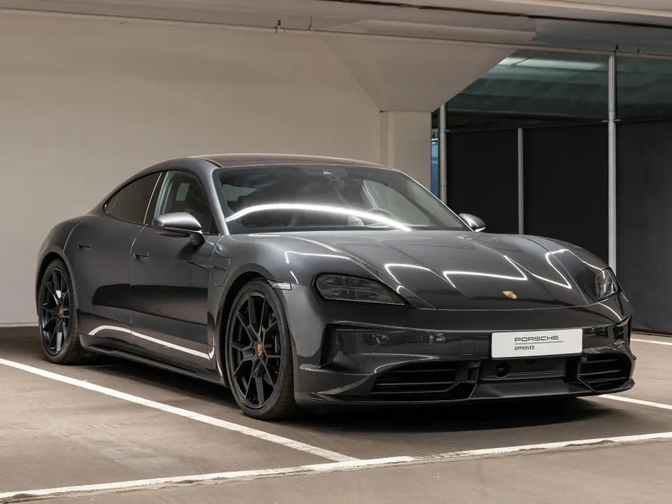 Taycan Black Edition 105 kWh