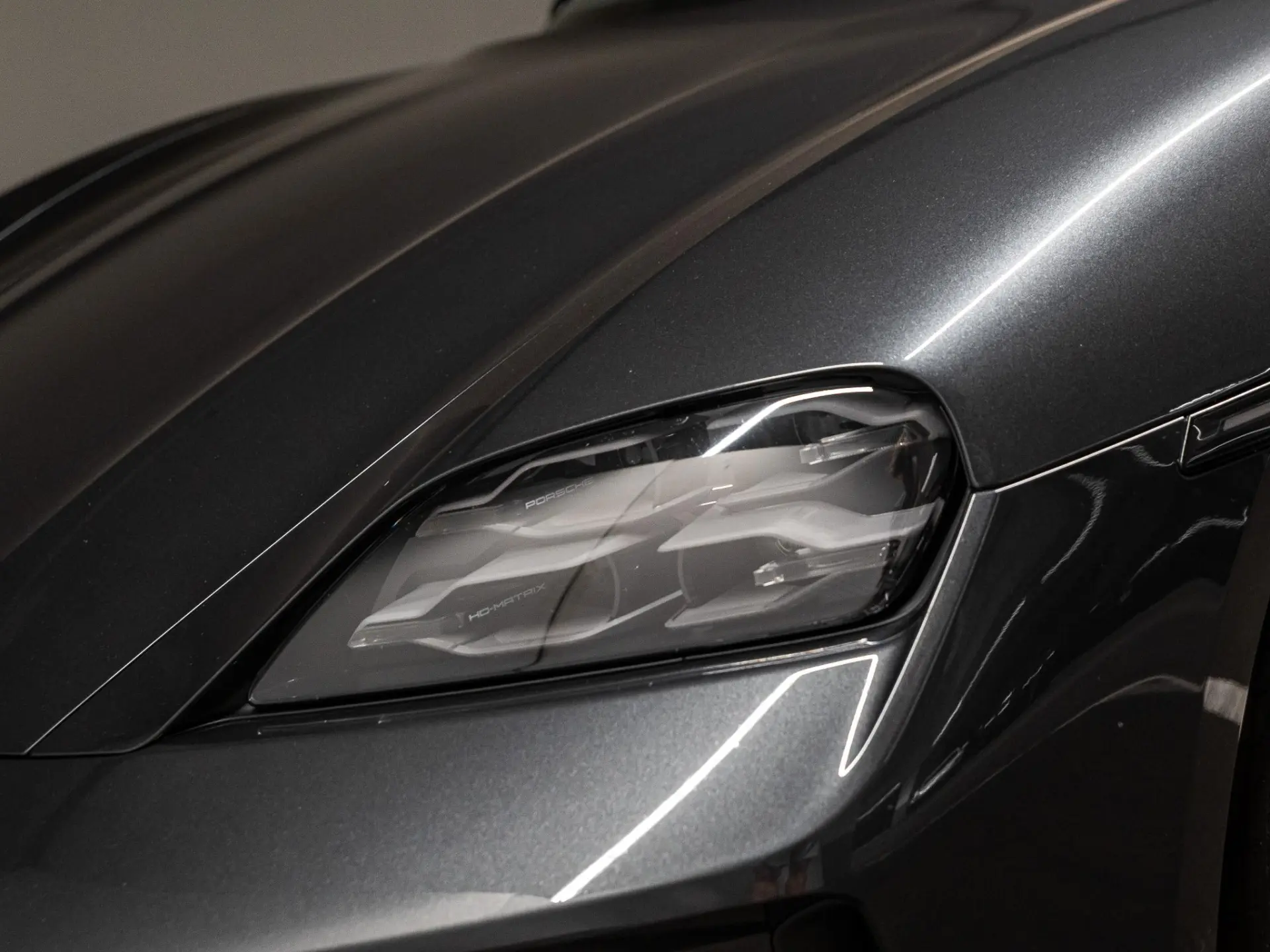 Taycan Black Edition 105 kWh