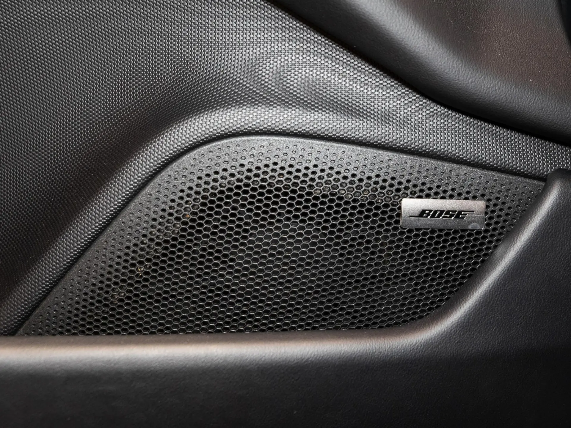 Taycan Black Edition 105 kWh