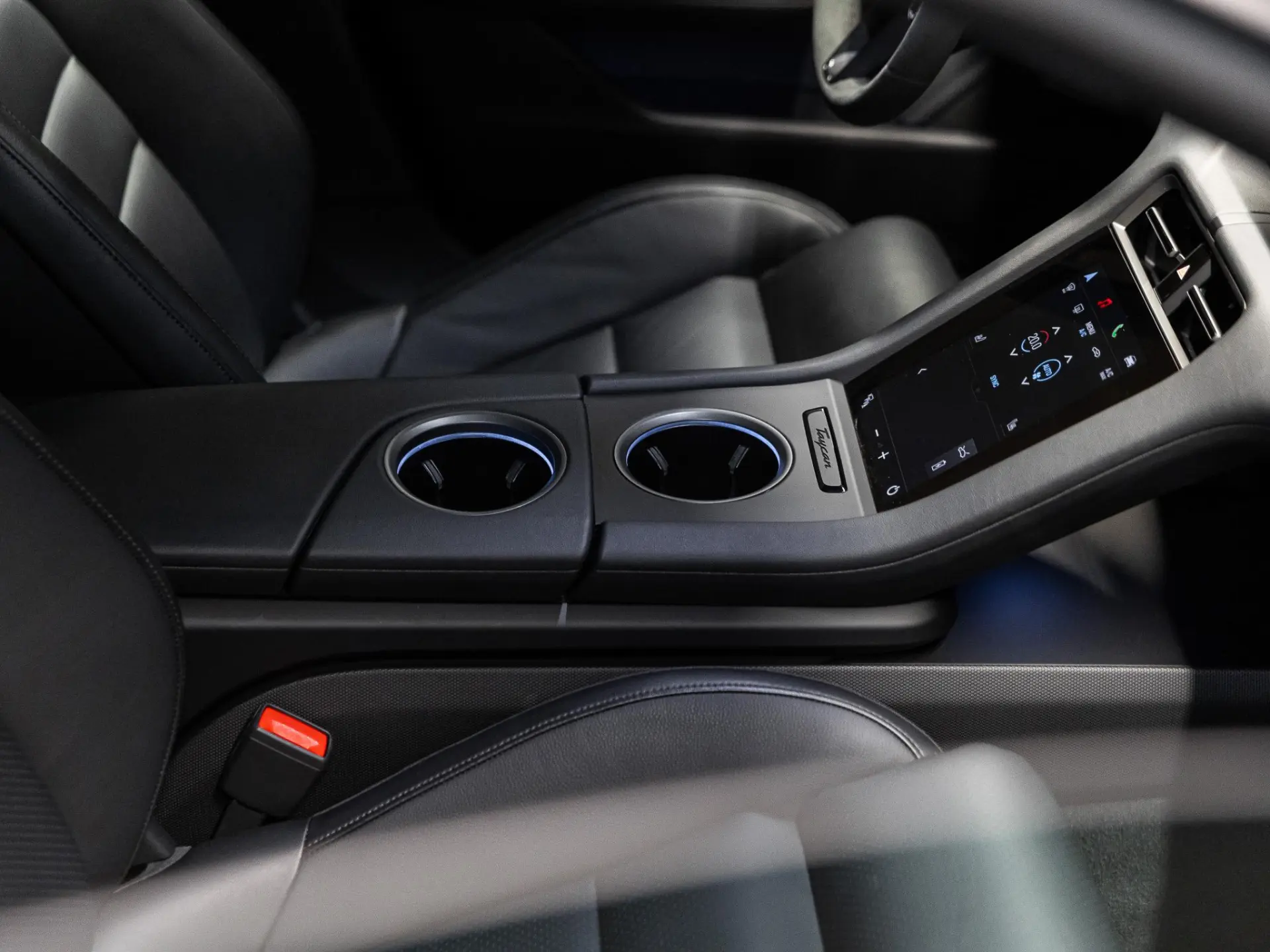 Taycan Black Edition 105 kWh