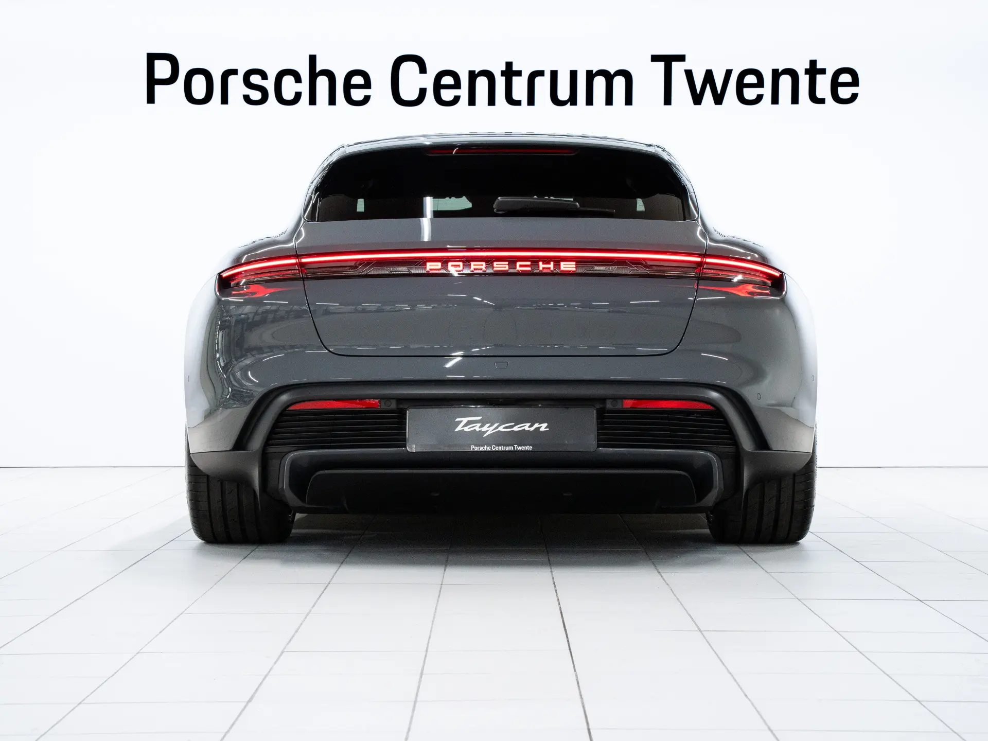 Taycan Sport Turismo Black Edition