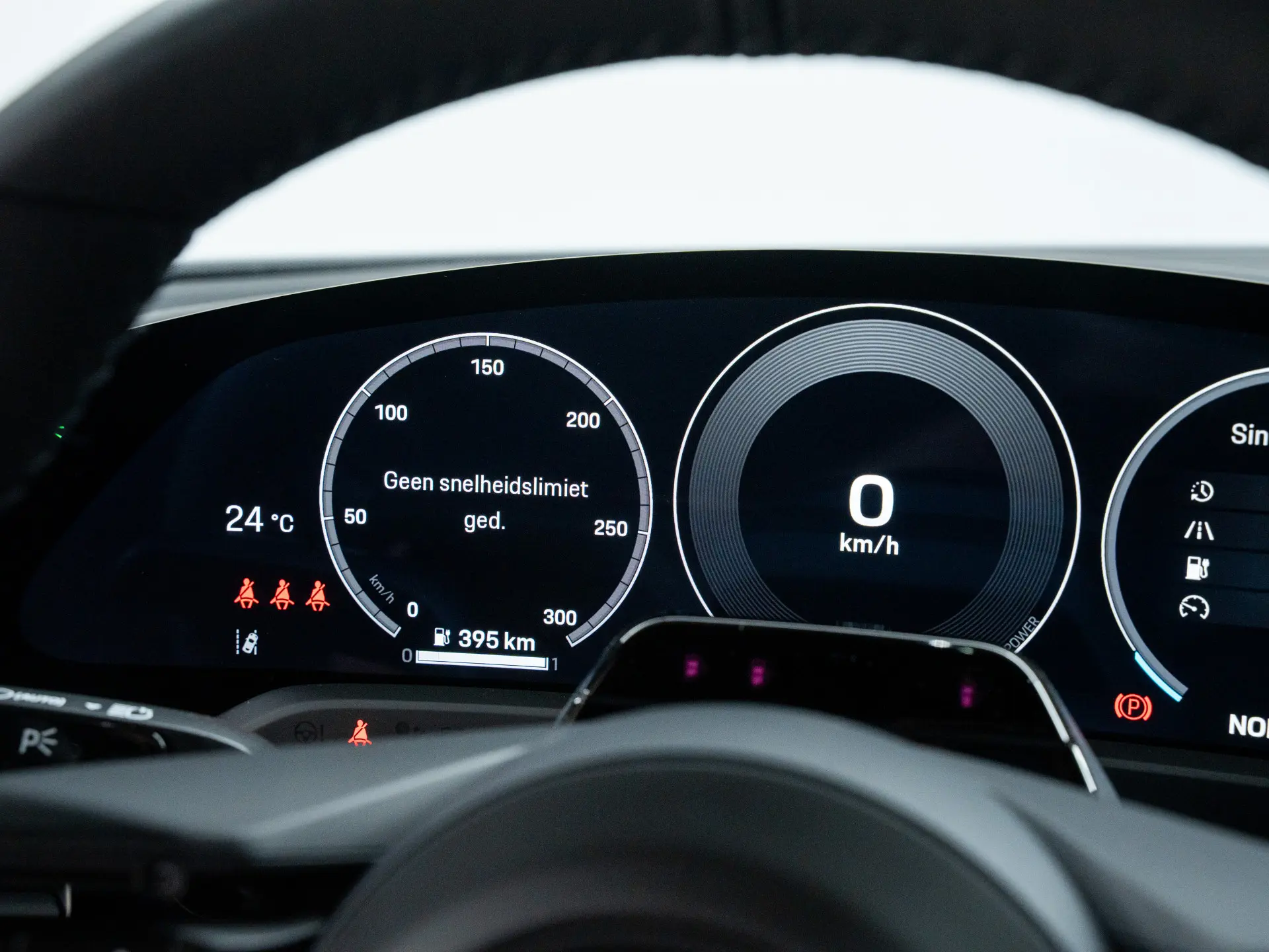 Taycan Sport Turismo Black Edition