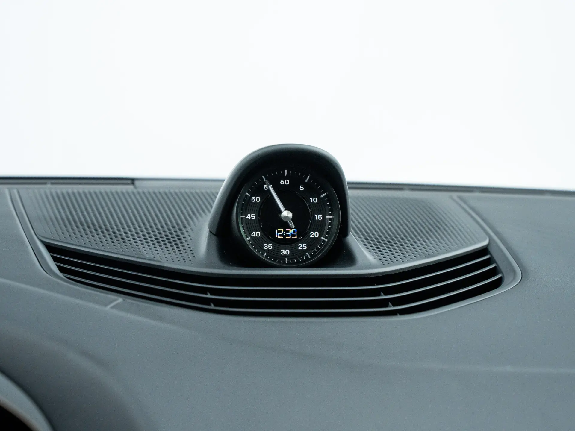 Taycan Sport Turismo Black Edition