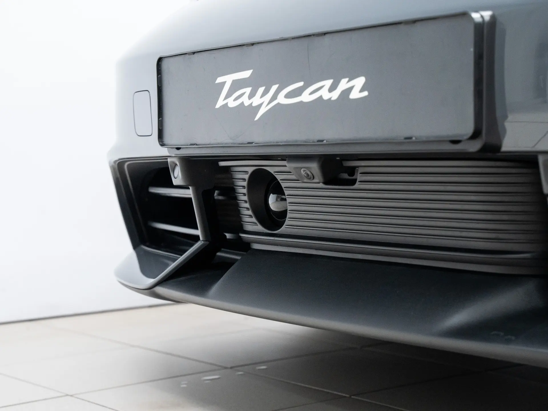 Taycan Sport Turismo Black Edition