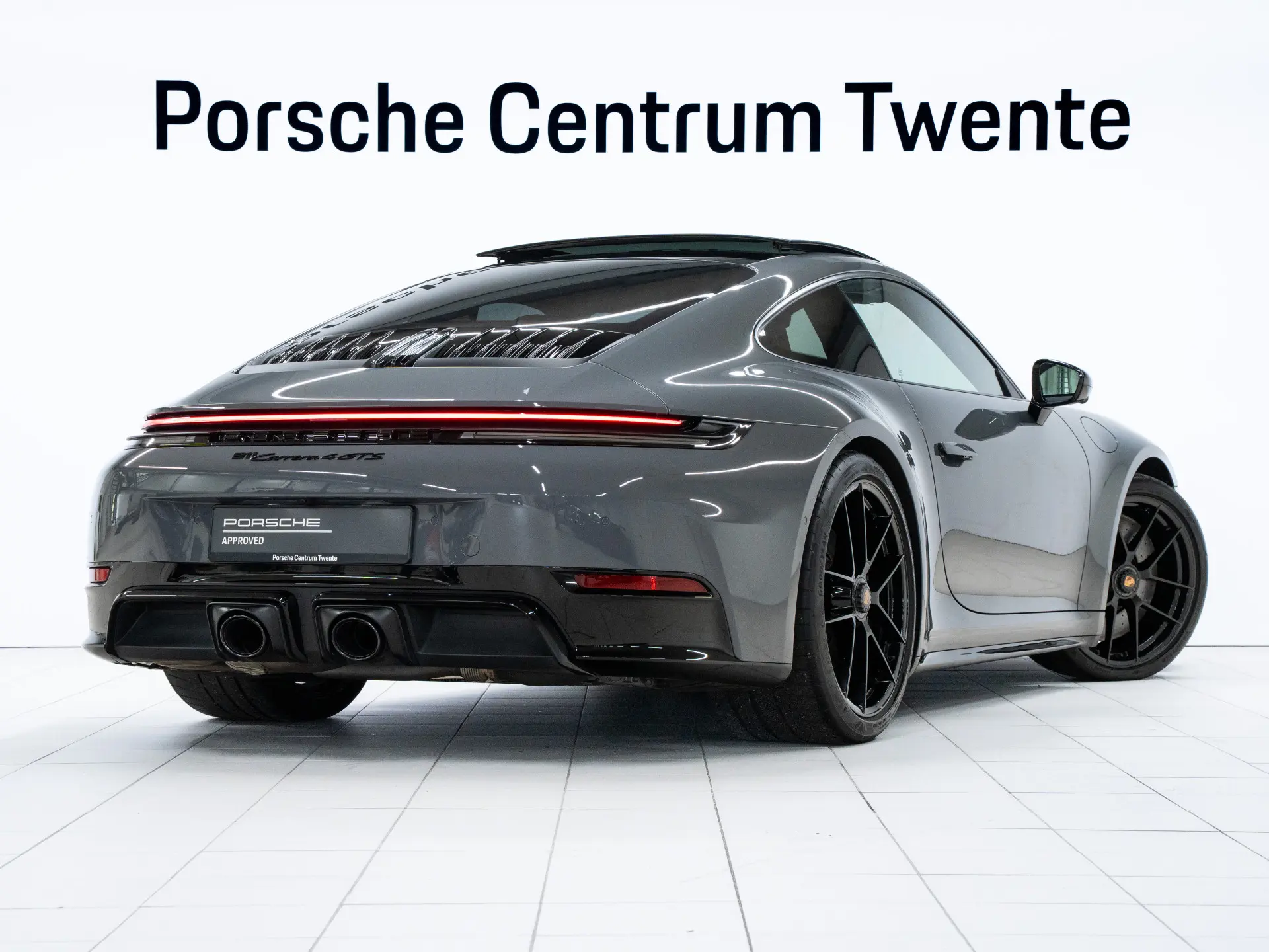 911 Carrera 4 GTS