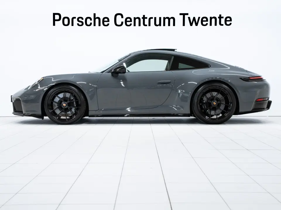 911 Carrera 4 GTS
