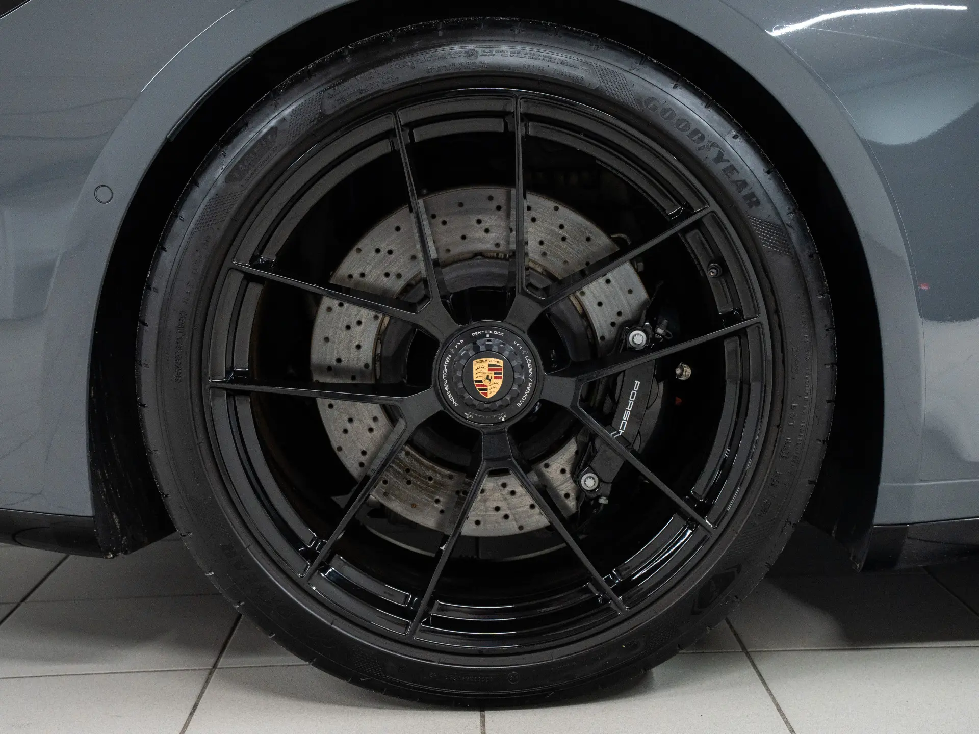 911 Carrera 4 GTS