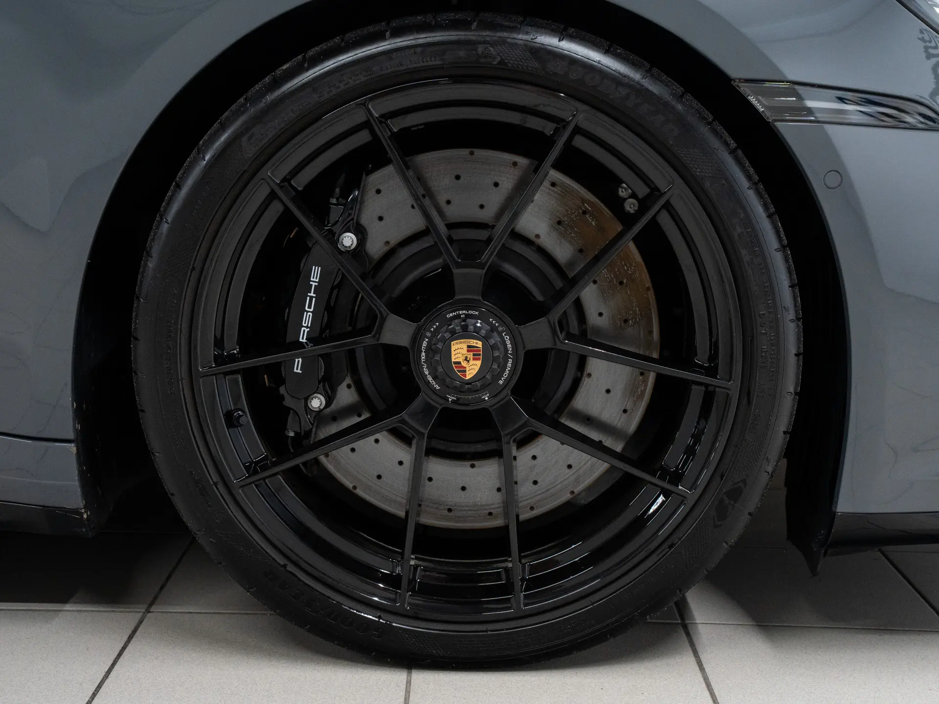 911 Carrera 4 GTS