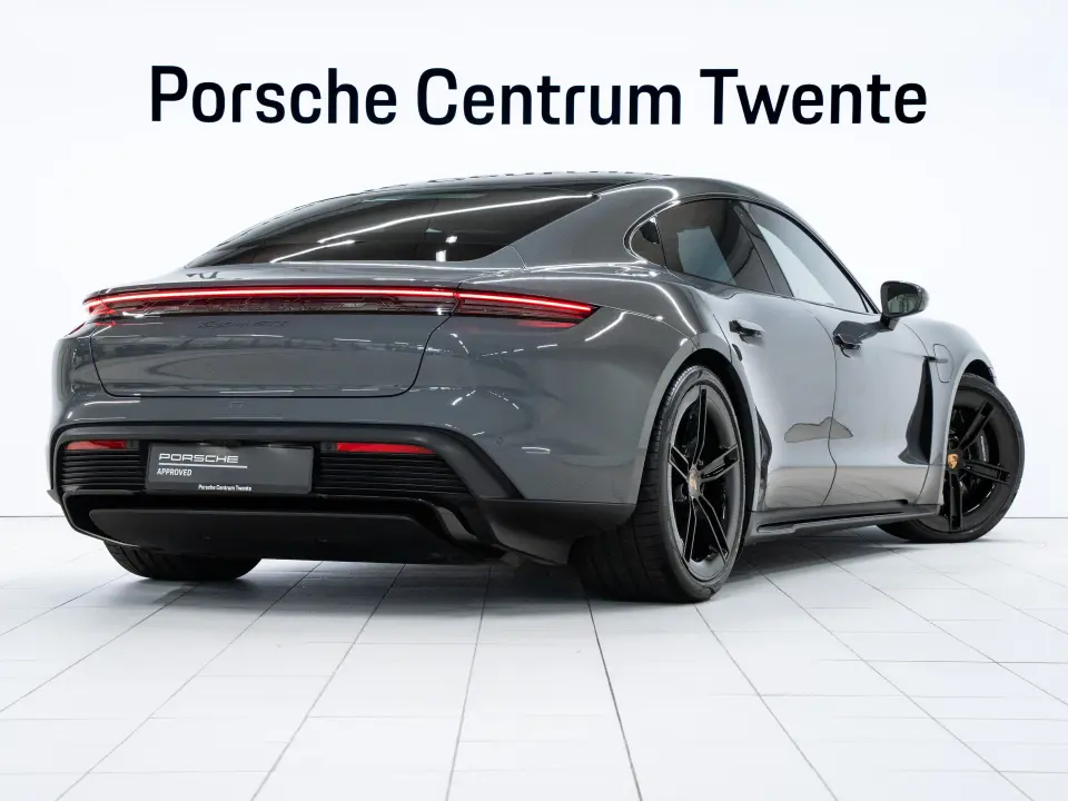 Porsche Taycan GTS