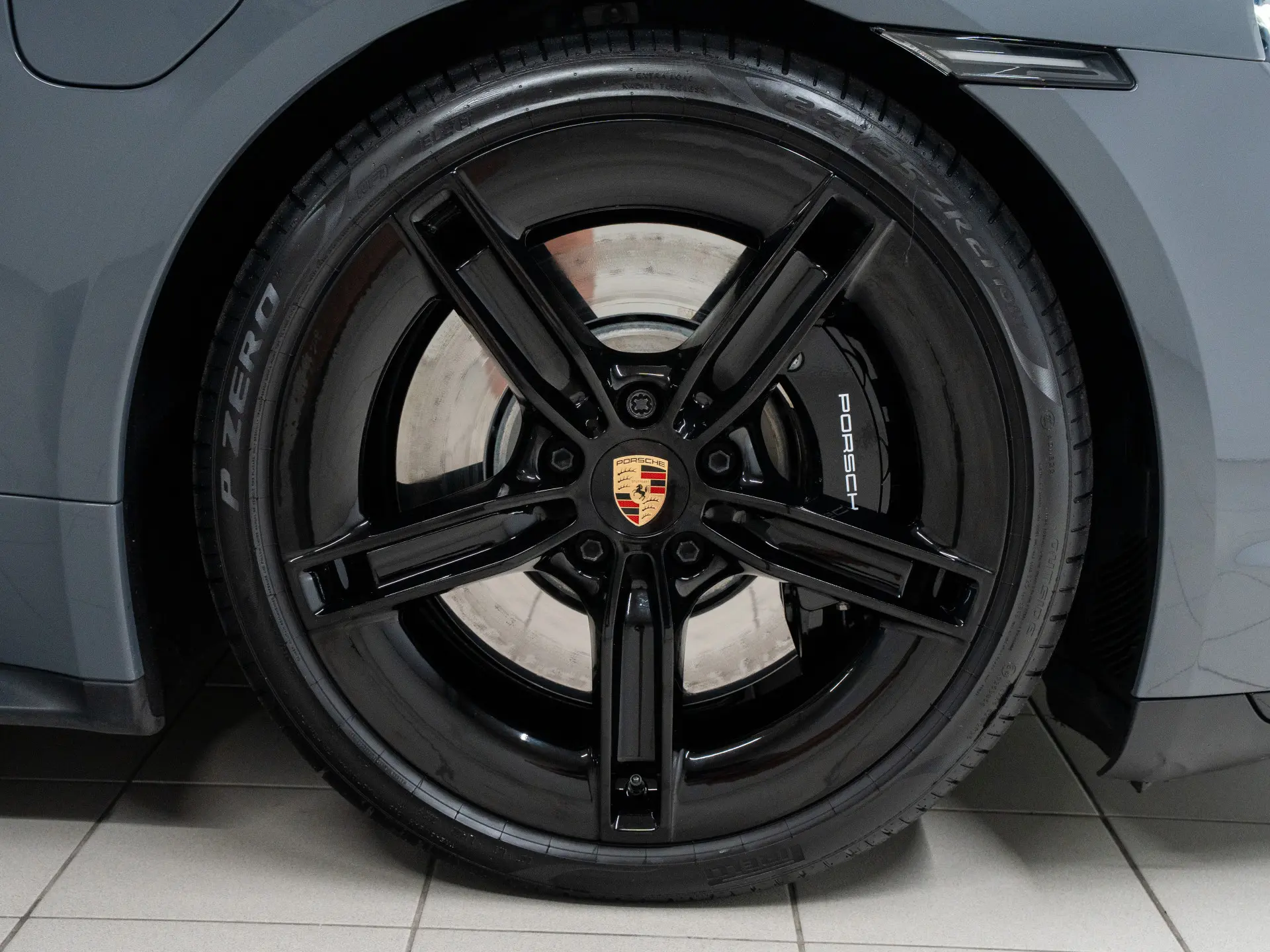 Taycan GTS