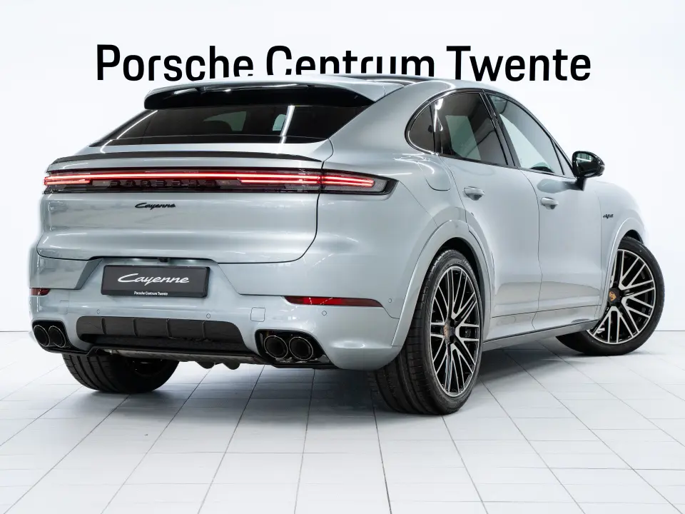 Porsche Cayenne E-Hybrid Black Edition Coupé