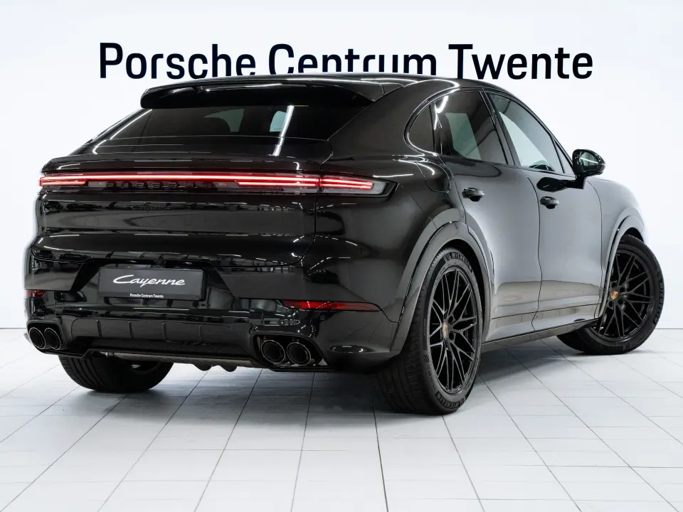Porsche Cayenne E-Hybrid Black Edition Coupé