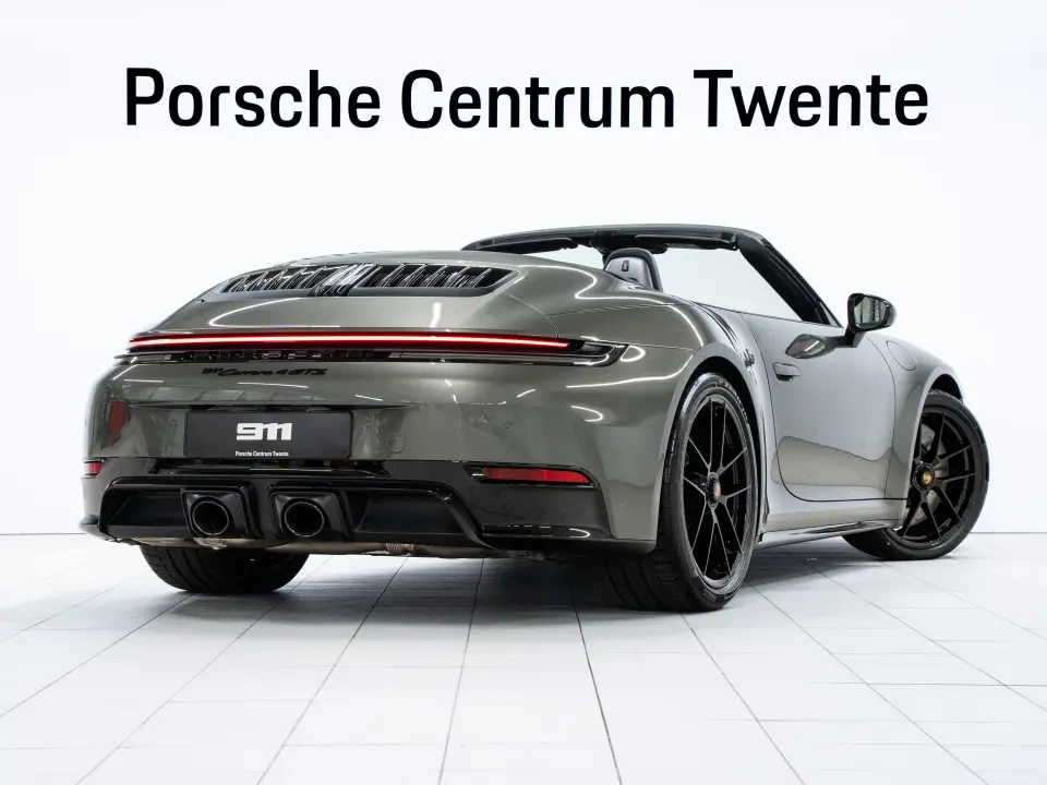 Porsche 911 Carrera 4 GTS Cabriolet
