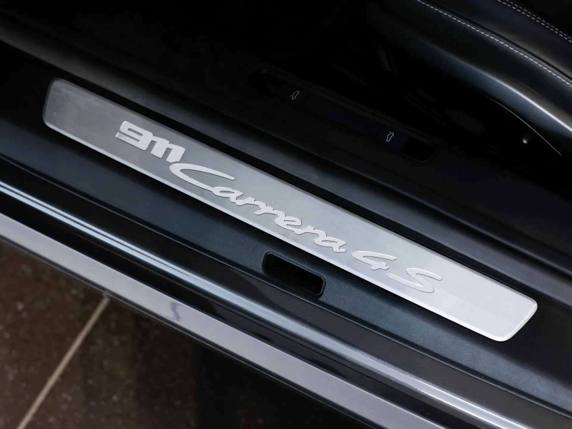 911 Carrera 4S