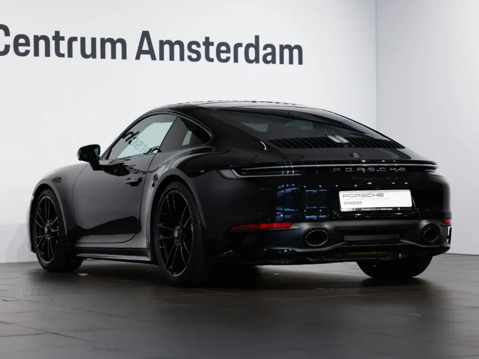 Porsche 911 Carrera GTS