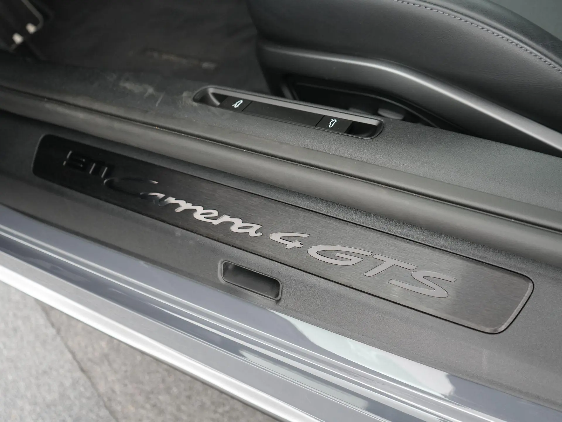 911 3.6 T-Hybrid Carrera 4 GTS
