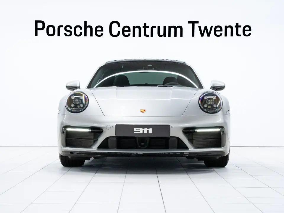 Porsche 911 Carrera 4