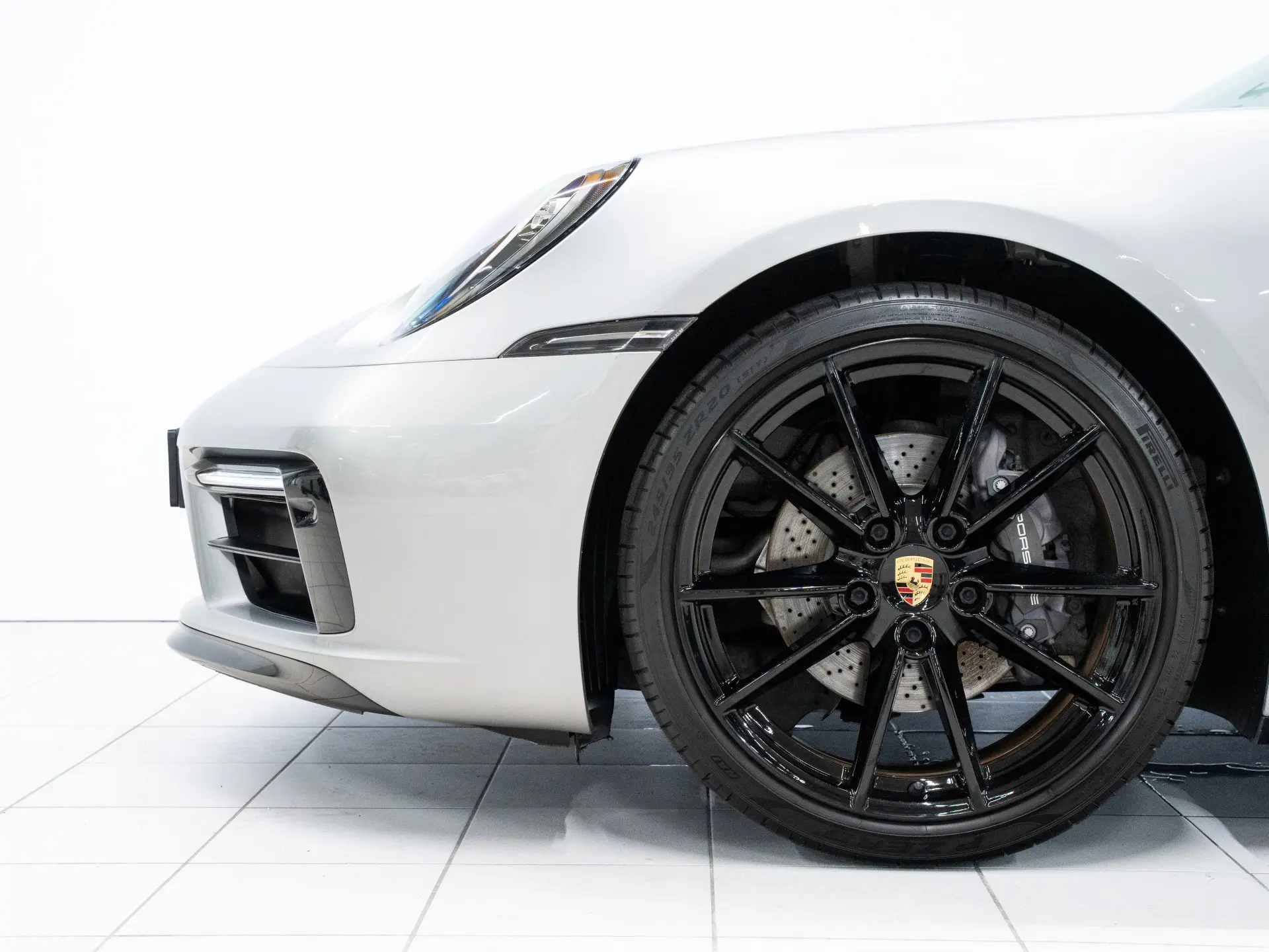 911 Carrera 4