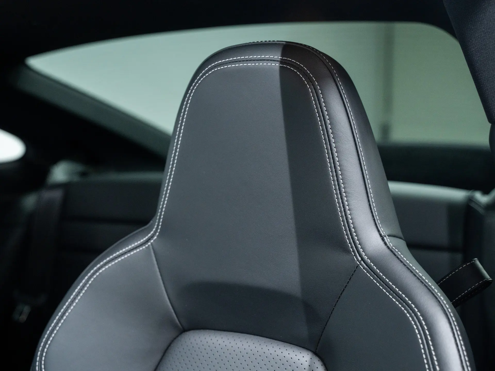 911 Carrera 4