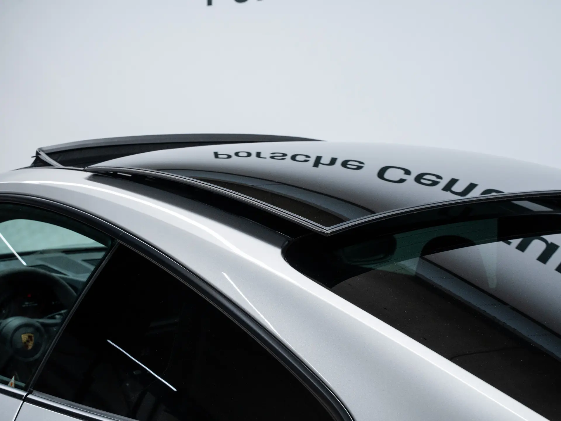 911 Carrera 4