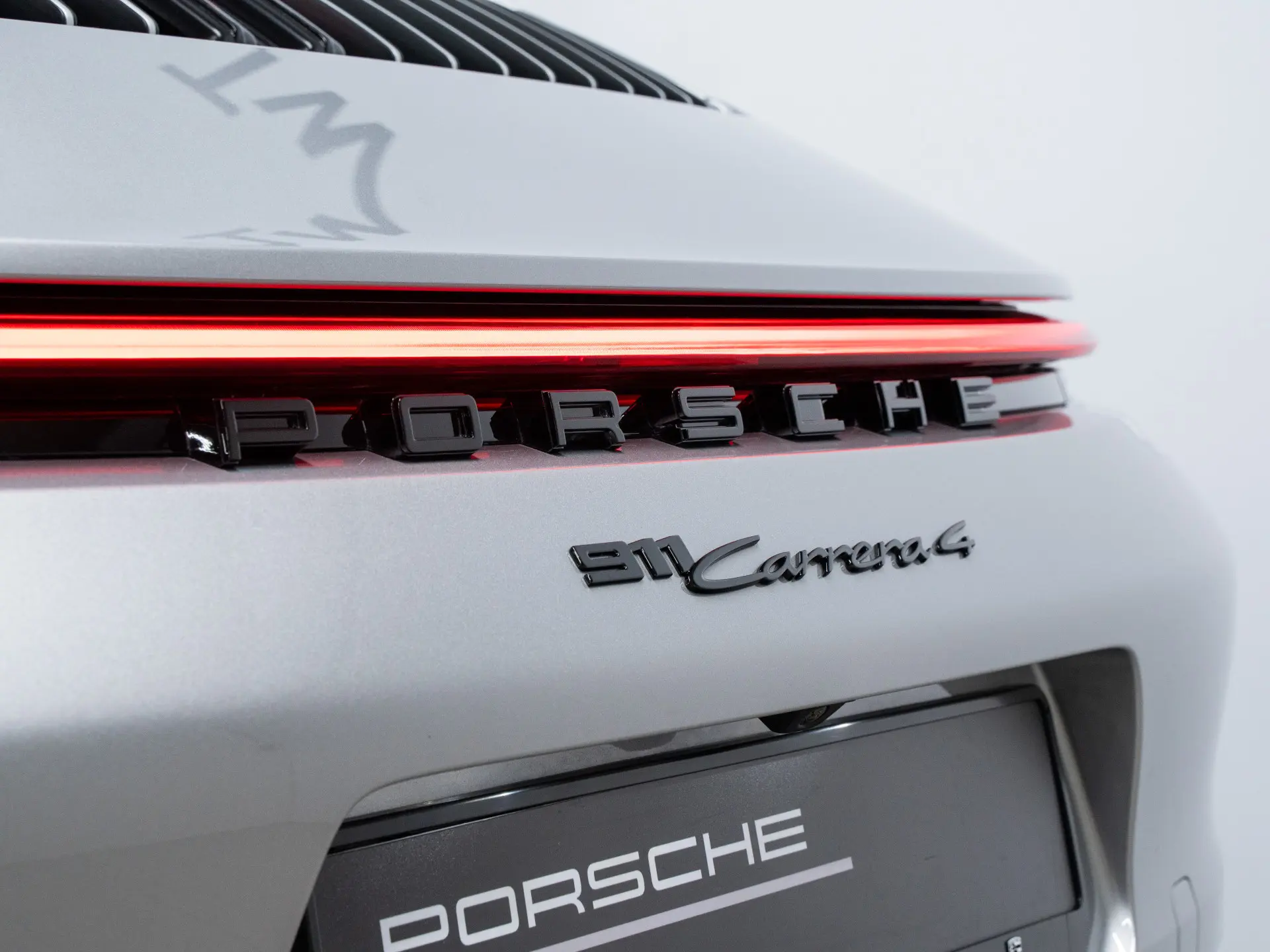 911 Carrera 4