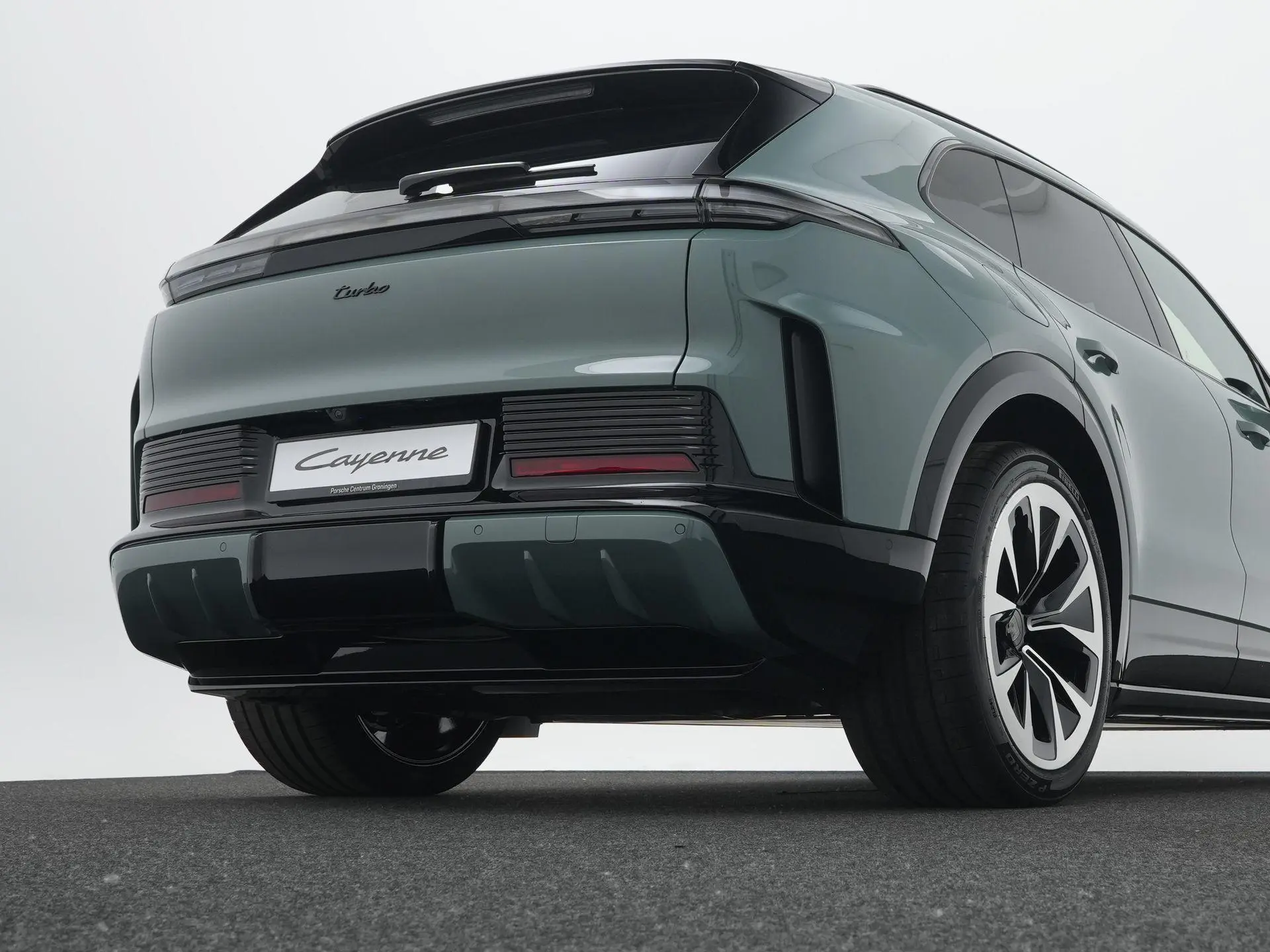 Cayenne Turbo Electric
