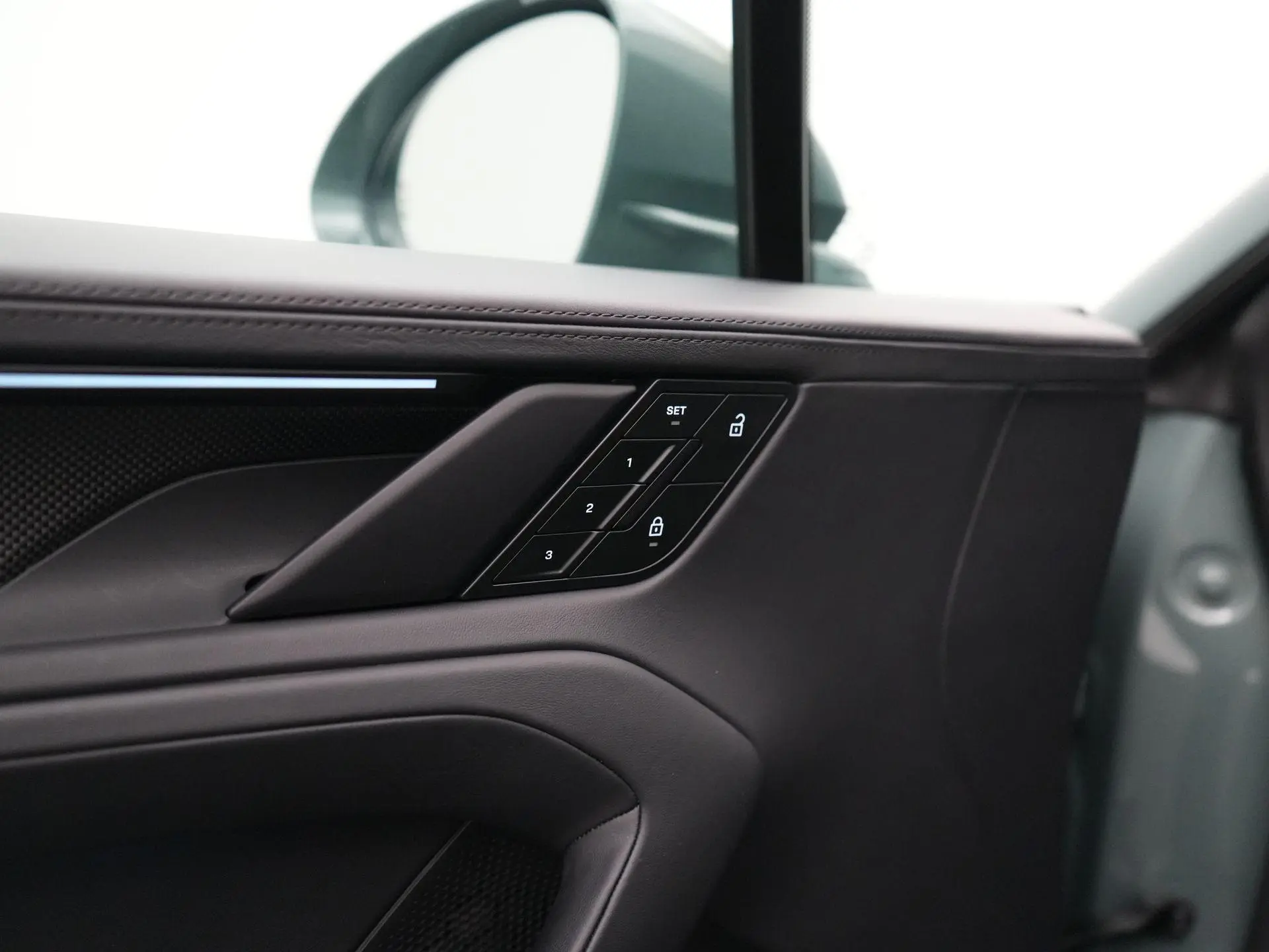 Cayenne Turbo Electric
