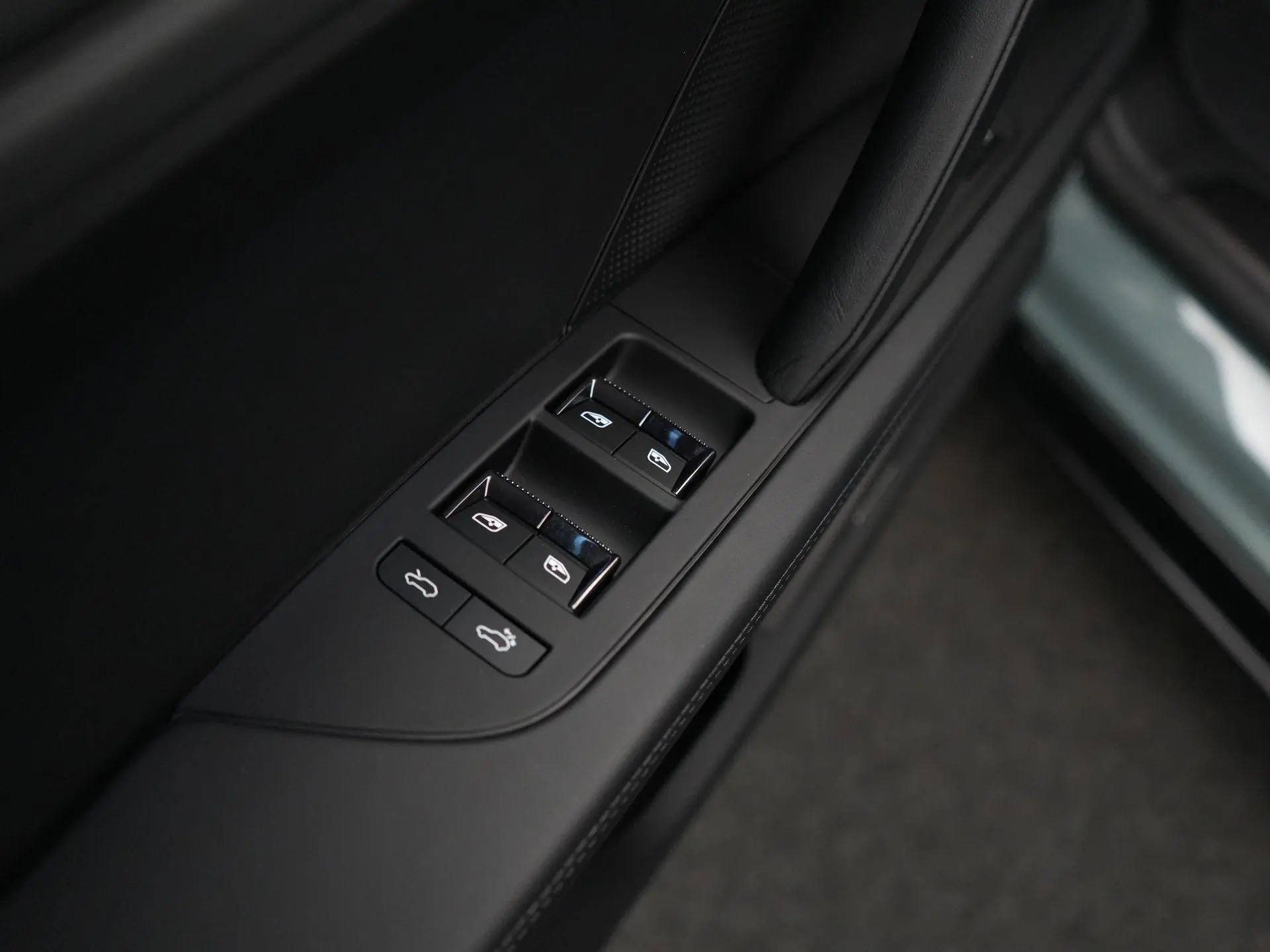 Cayenne Turbo Electric