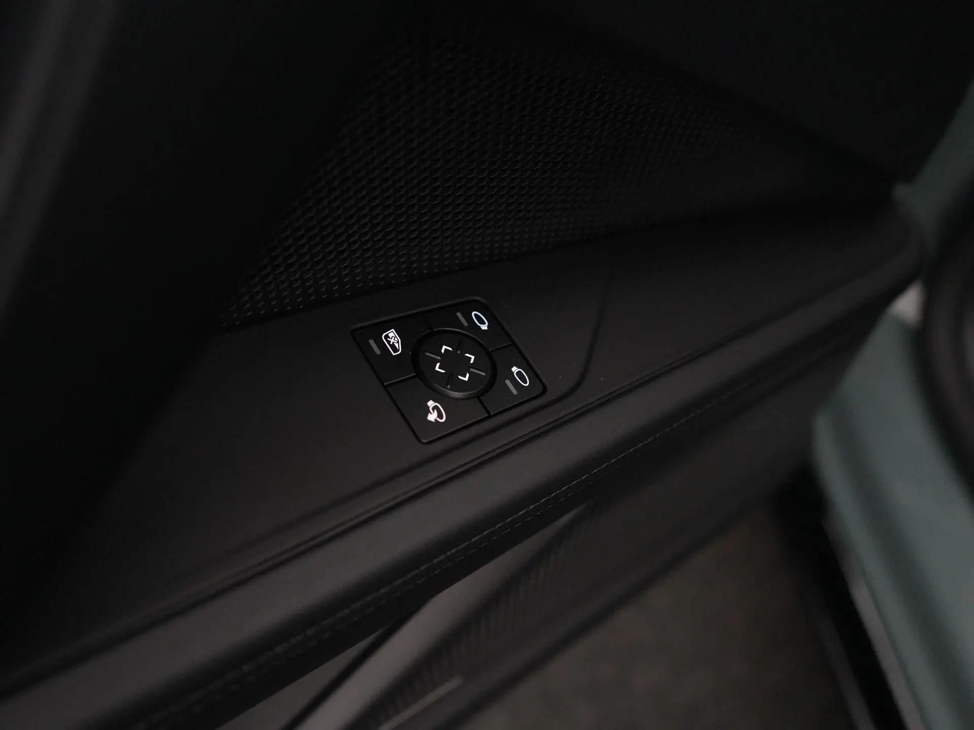 Cayenne Turbo Electric