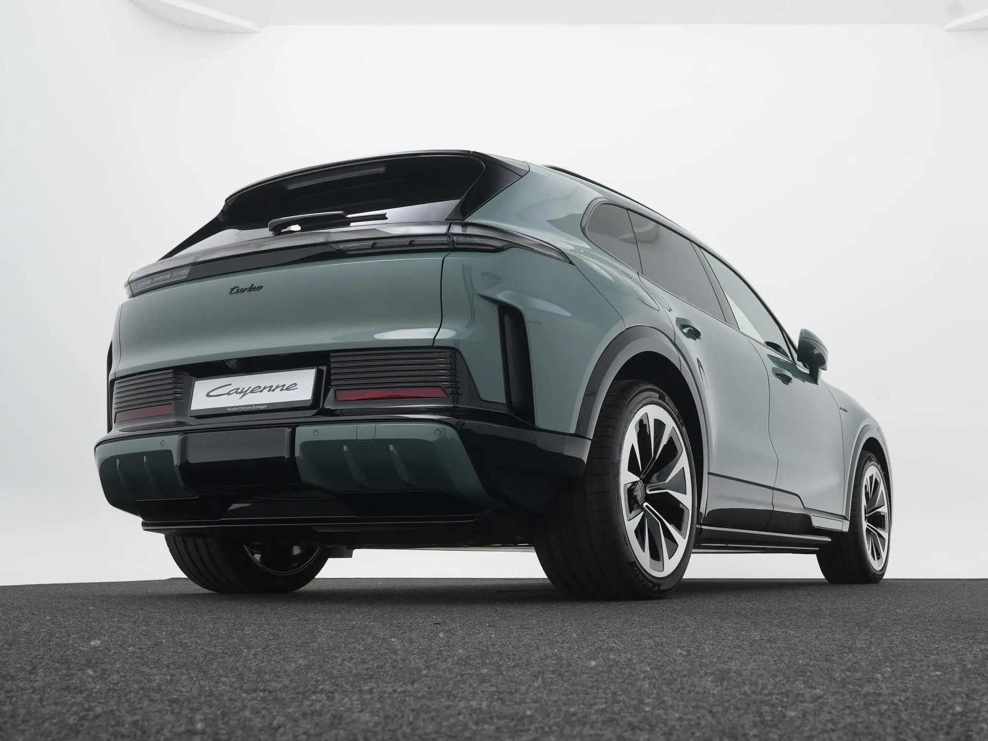 Cayenne Turbo Electric