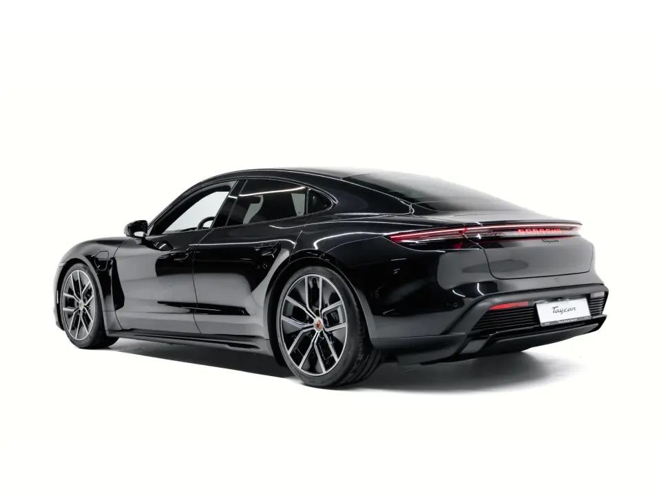 Porsche Taycan Black Edition