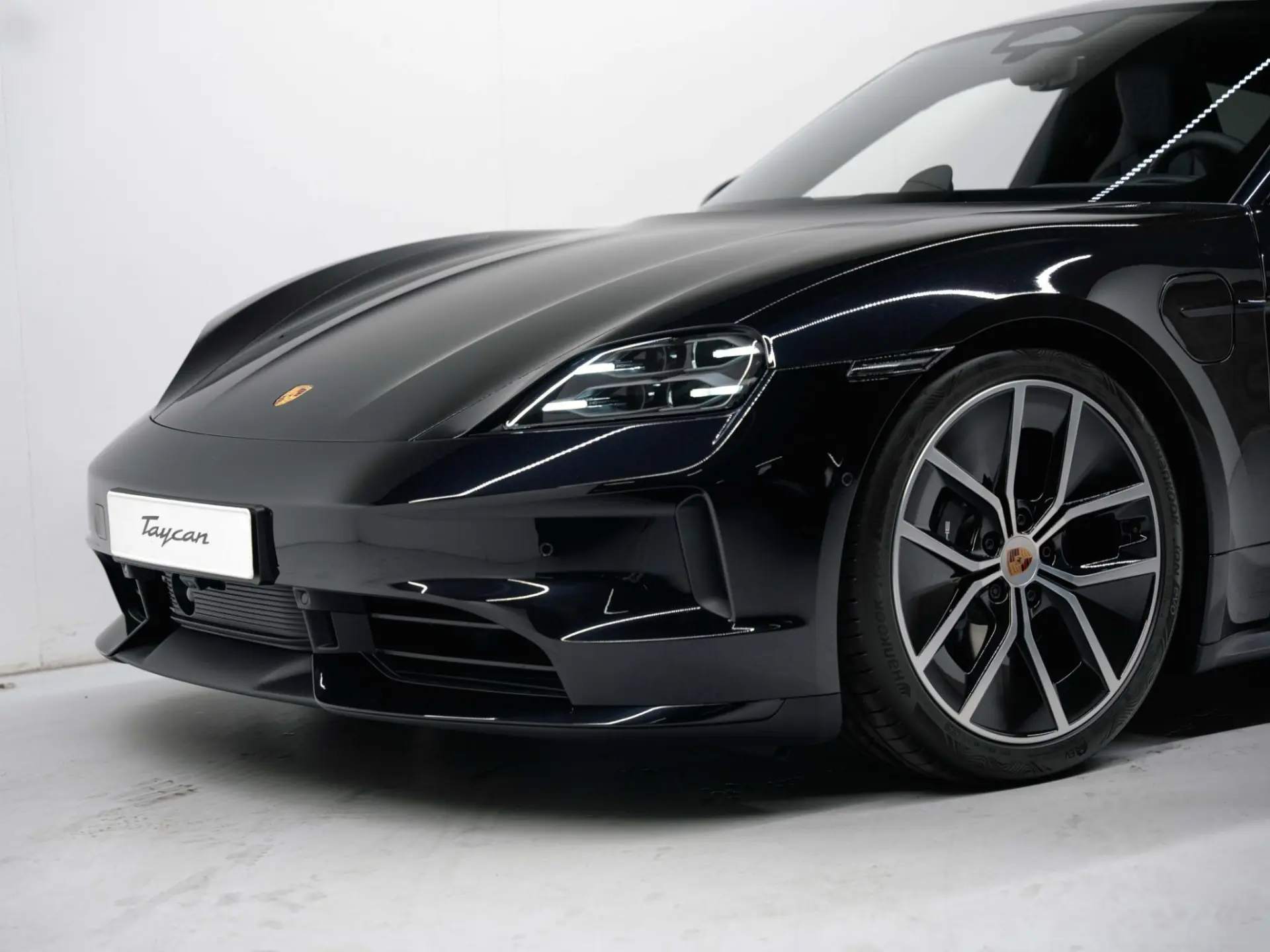 Taycan Black Edition