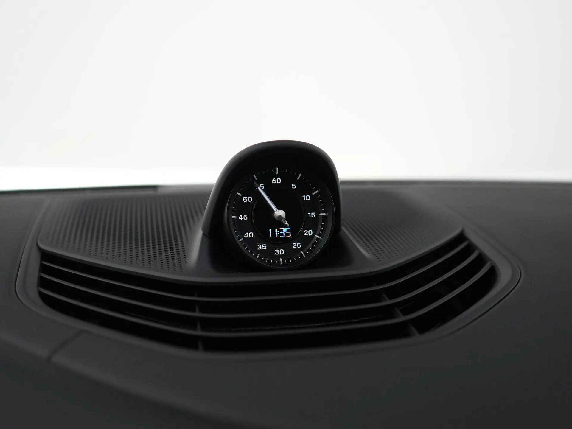 Taycan Sport Turismo Black Edition
