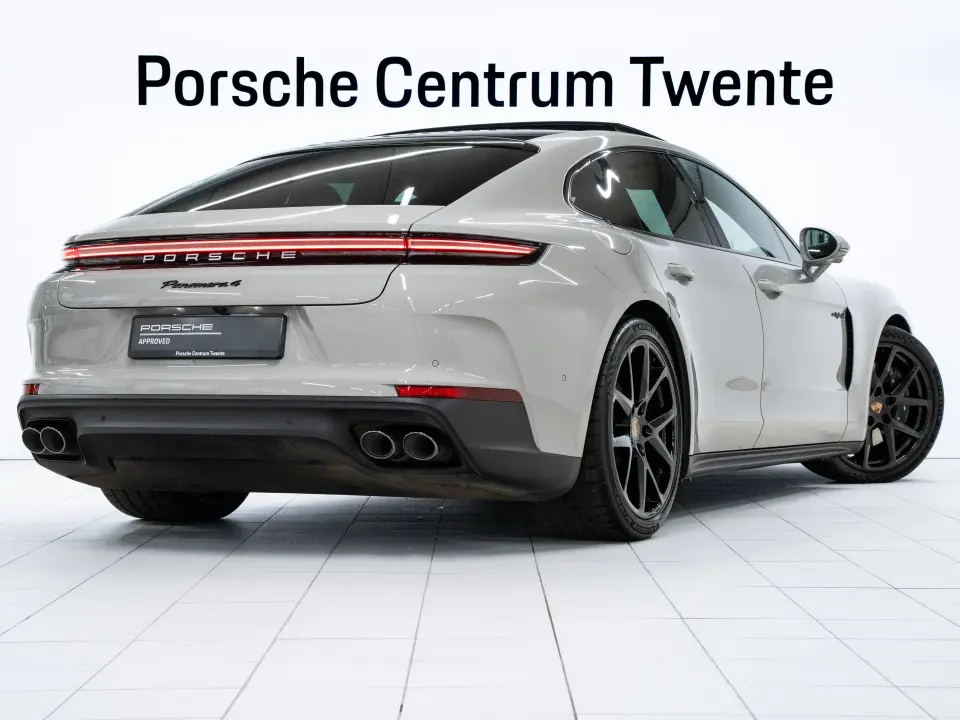 Porsche Panamera 4 E-Hybrid
