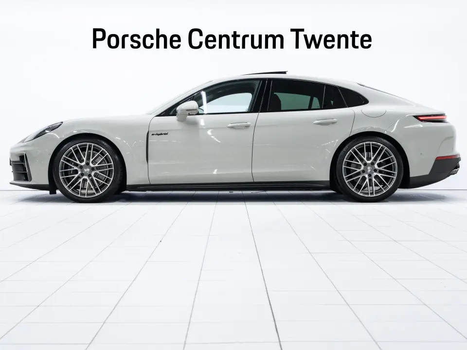 Porsche Panamera 4 E-Hybrid