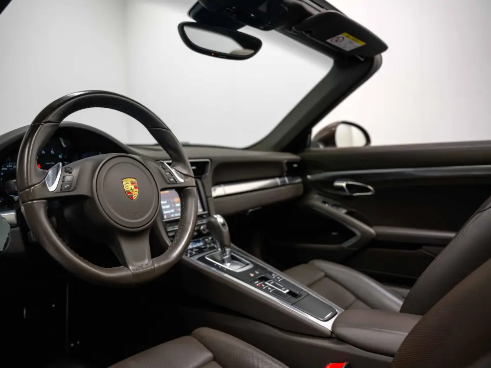 911 Targa 4