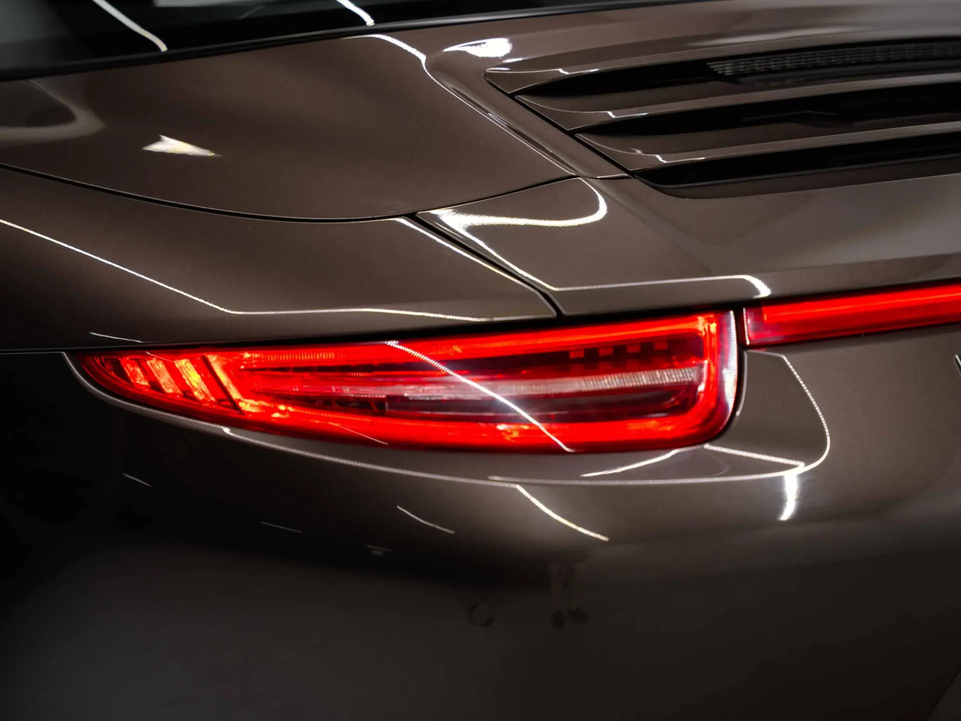 911 Targa 4