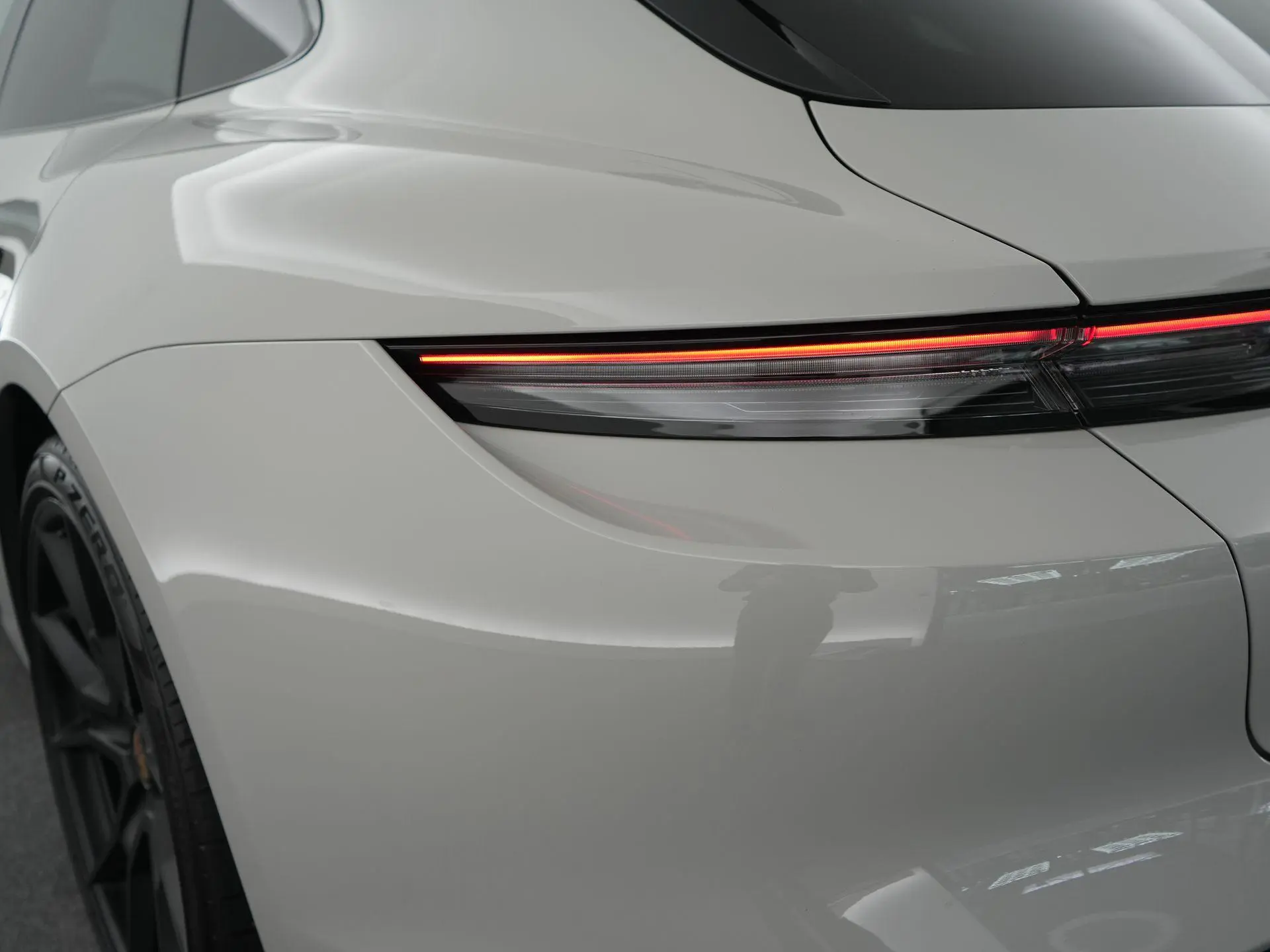 Taycan Sport Turismo GTS 93 kWh