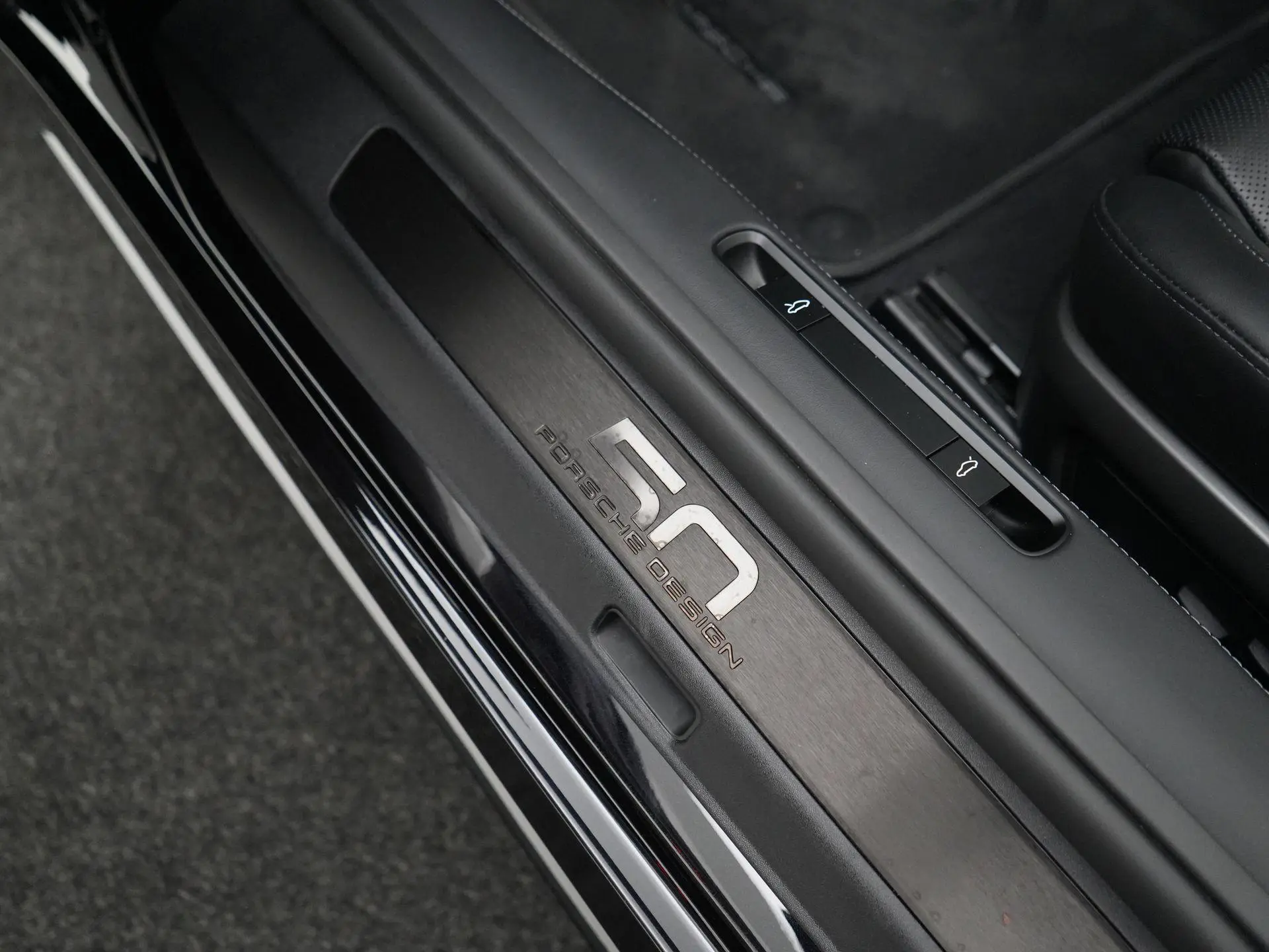 911 Targa 4 GTS Edition 50 Years Porsche Design