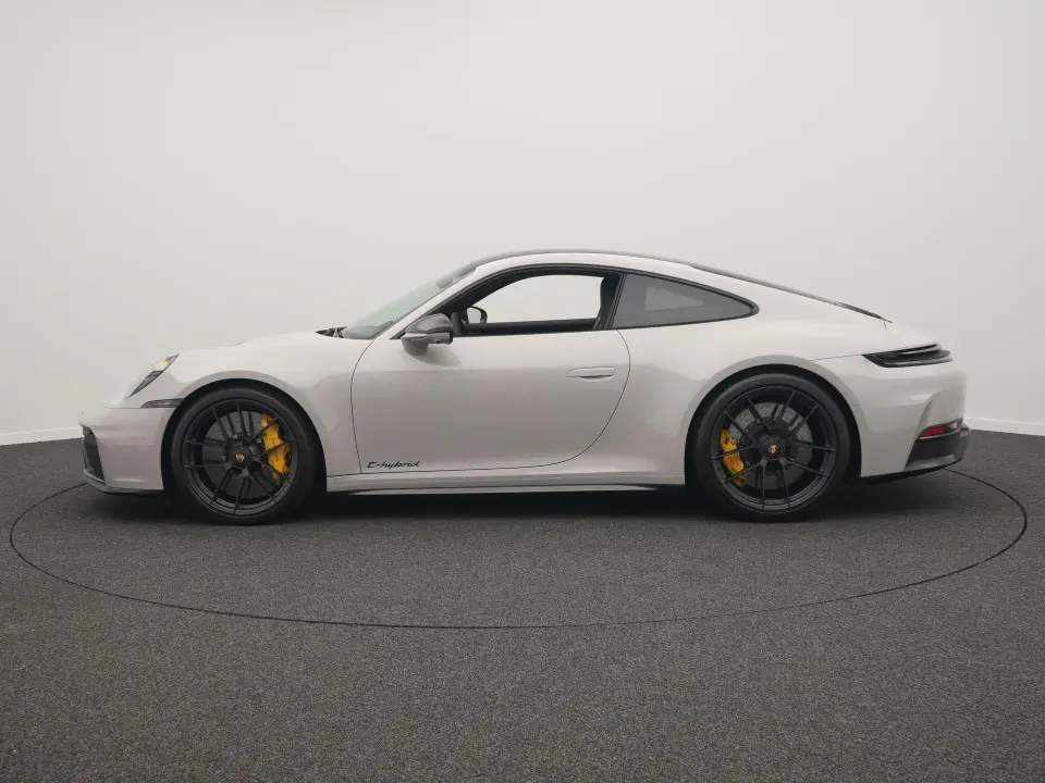 Porsche 911 Carrera GTS